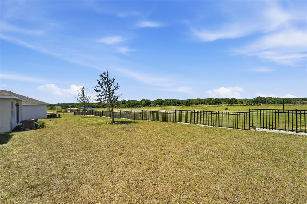 Casa com 4 Quartos à Beira-Mar à Venda em Howey In The Hills - Flórida - EUA - 6