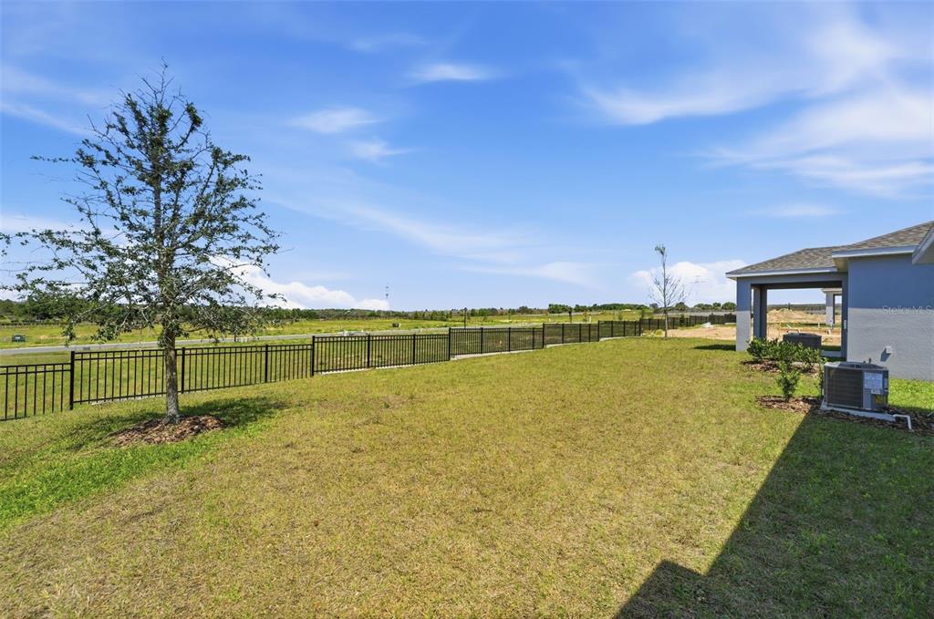 Casa com 4 Quartos à Beira-Mar à Venda em Howey In The Hills - Flórida - EUA - 7