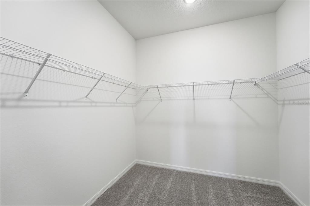 Casa com 4 Quartos à Beira-Mar à Venda em Howey In The Hills - Flórida - EUA - 8