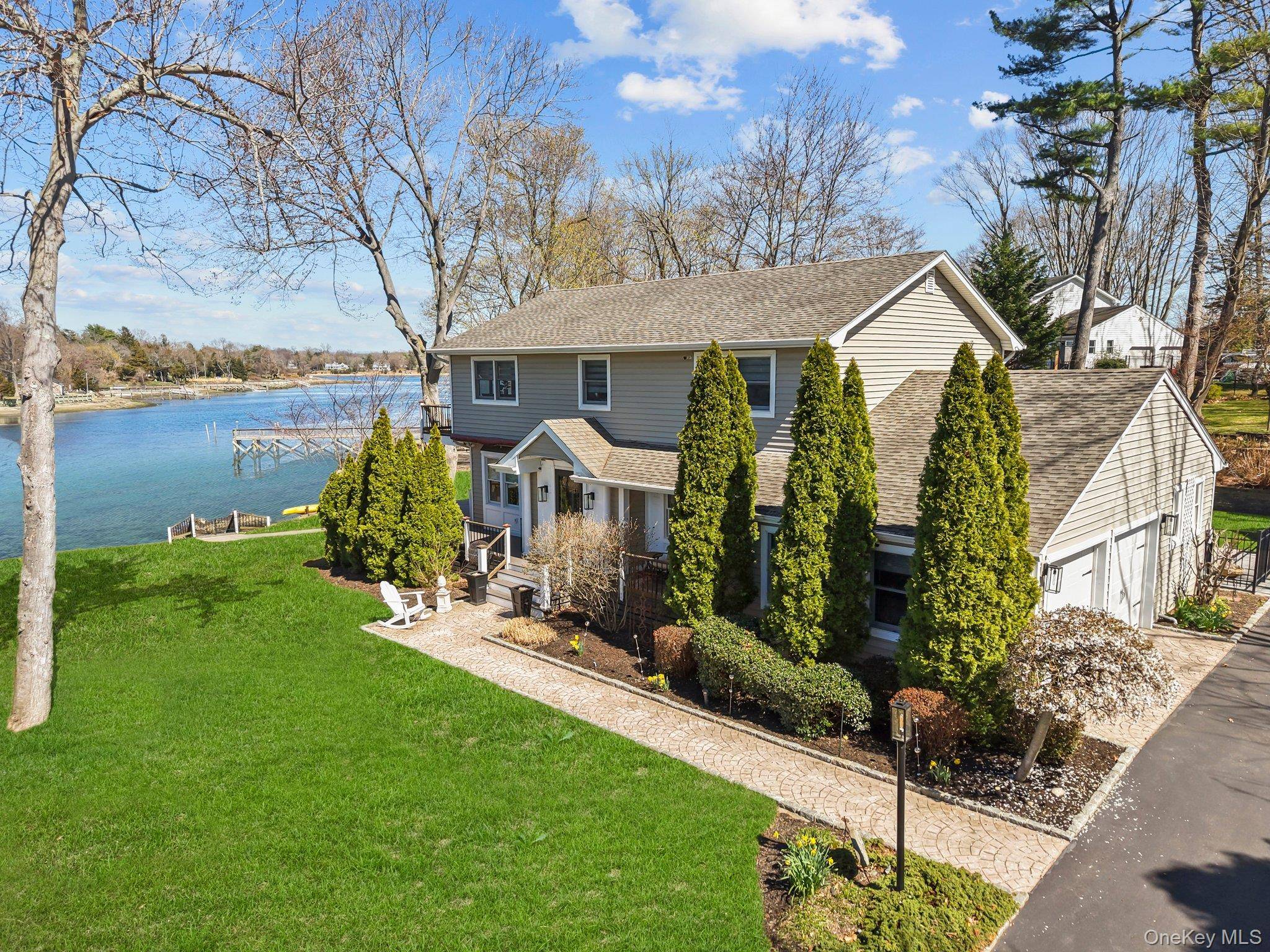 Casa com 4 Quartos à Beira-Mar à Venda em Setauket - Nova Iorque - EUA - 1