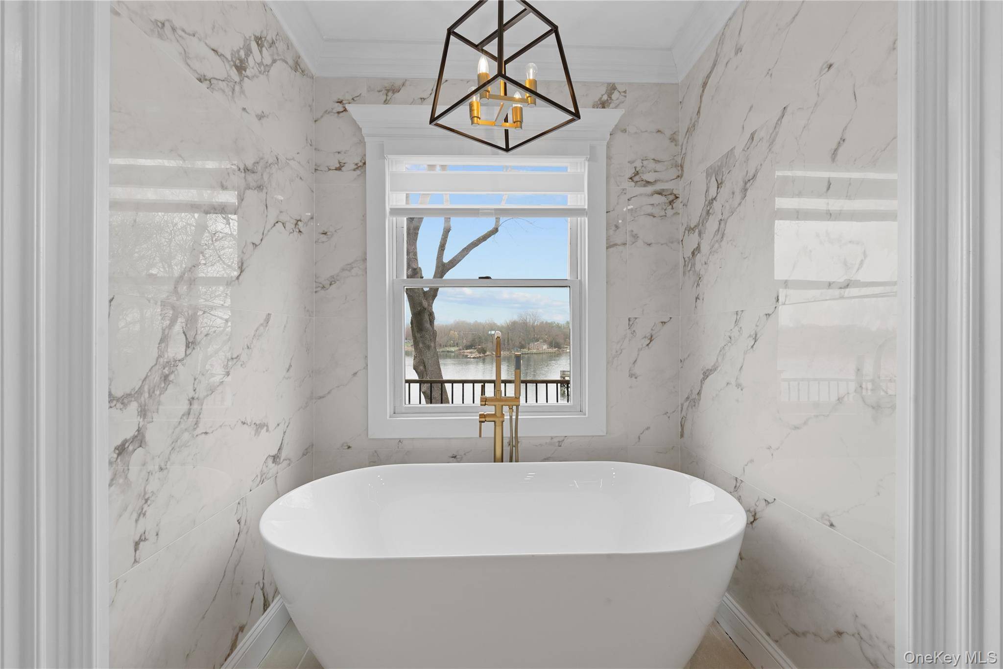 Casa com 4 Quartos à Beira-Mar à Venda em Setauket - Nova Iorque - EUA - 7