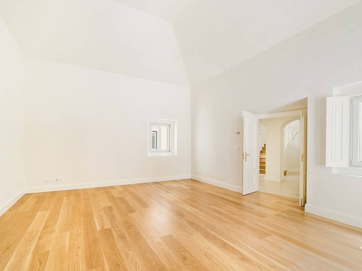 Casa com 4 Quartos à Venda em Sintra - Portugal - 7