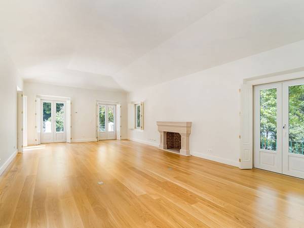 Casa com 4 Quartos à Venda em Sintra - Portugal - 8