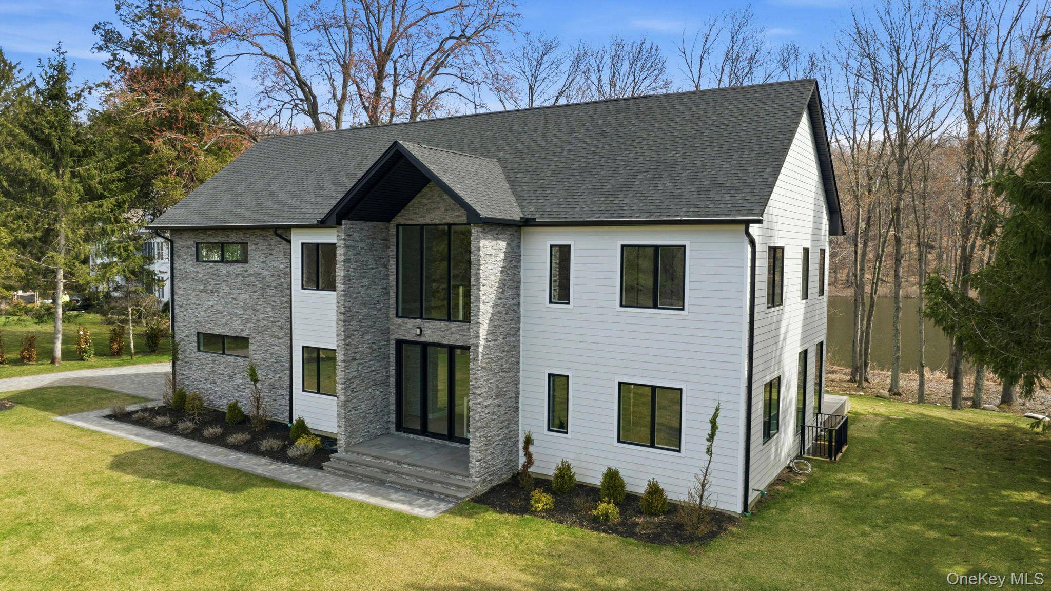 Casa de 4 Dormitorios en Venta en Armonk - Nueva York - EE. UU. - 1