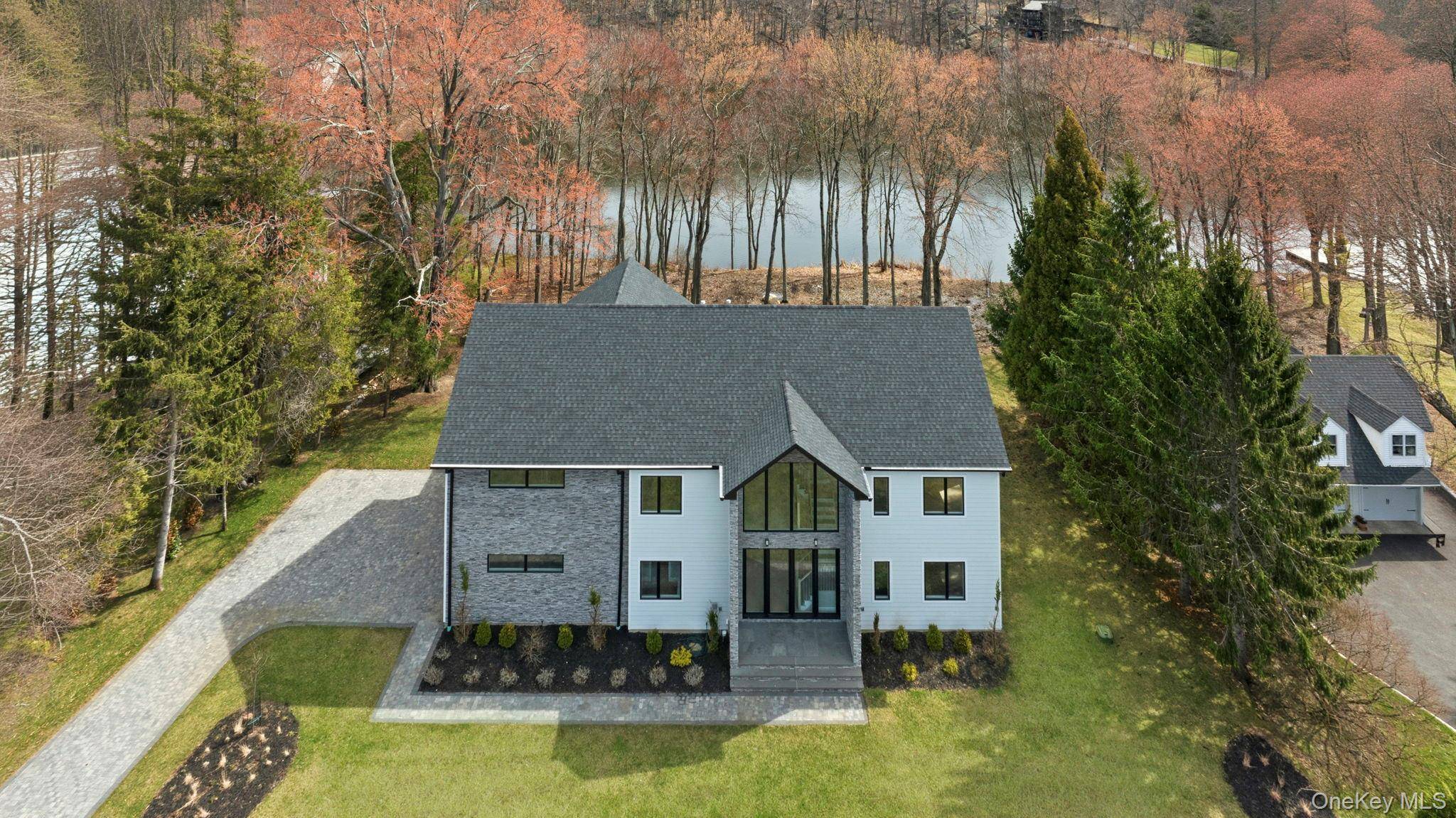 Casa de 4 Dormitorios en Venta en Armonk - Nueva York - EE. UU. - 2