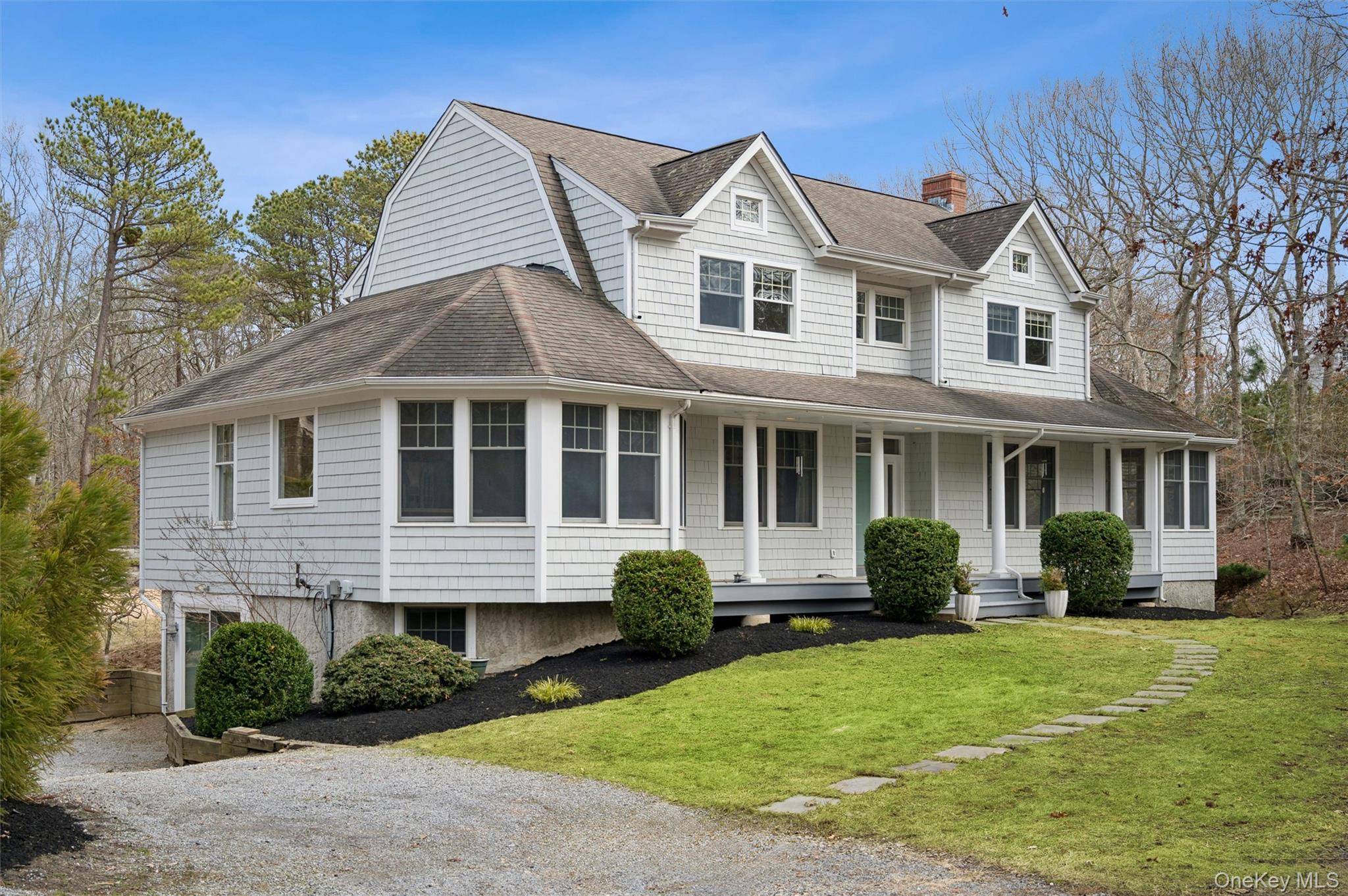 Casa com 4 Quartos à Venda em Hampton Bays - Nova Iorque - EUA - 2