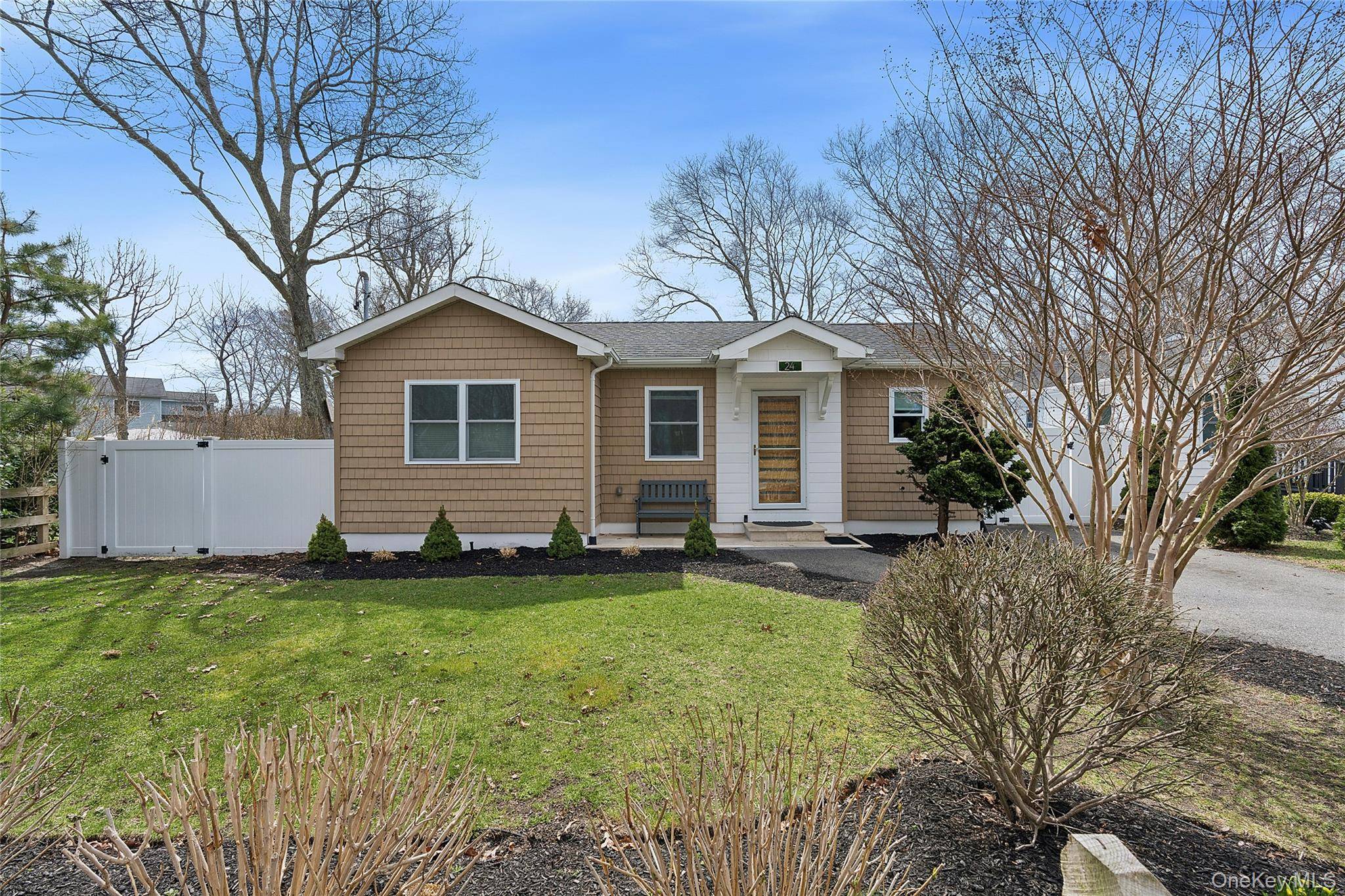 Casa com 4 Quartos à Venda em Hampton Bays - Nova Iorque - EUA - 3