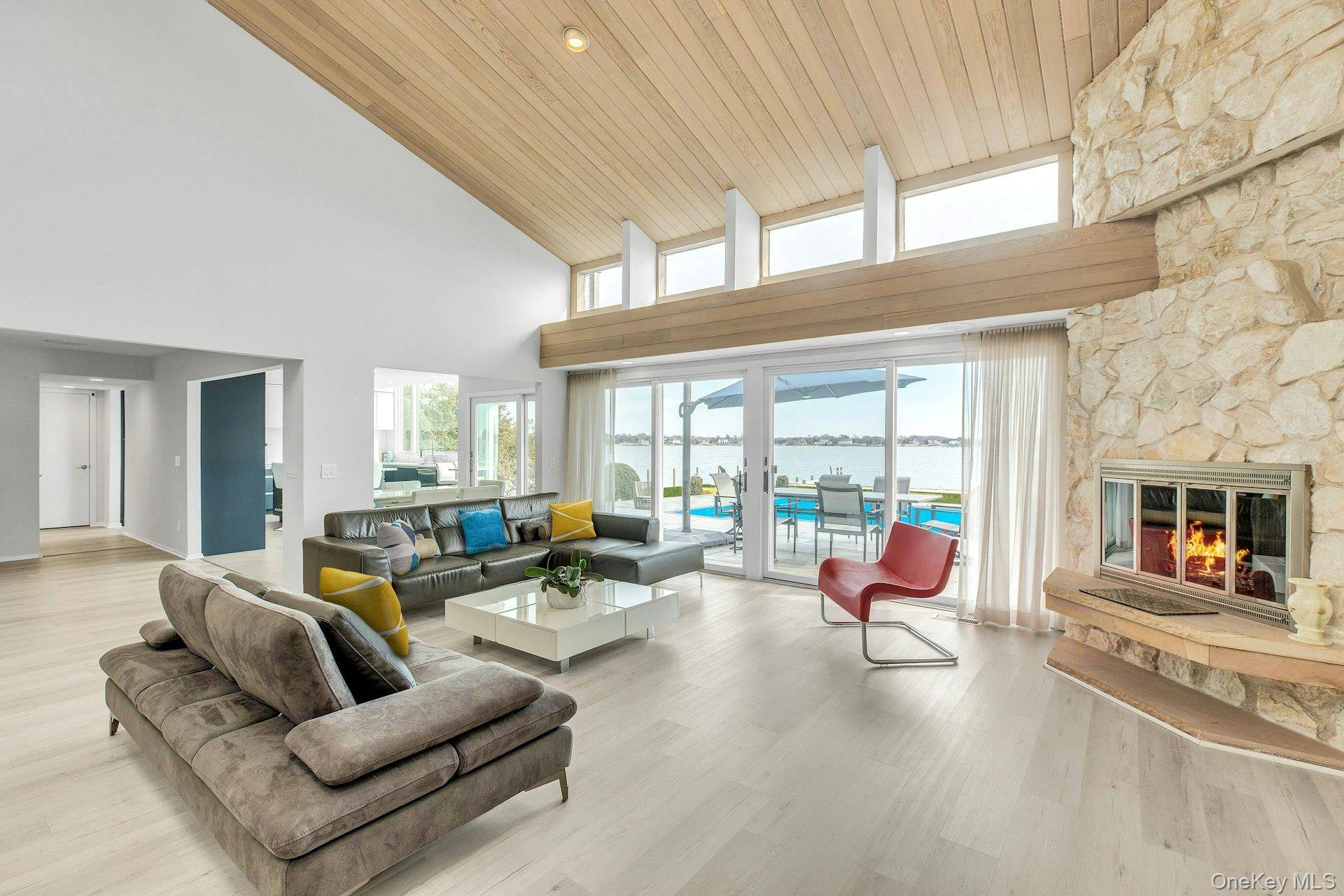 Casa com 4 Quartos à Venda em Hampton Bays - Nova Iorque - EUA - 5