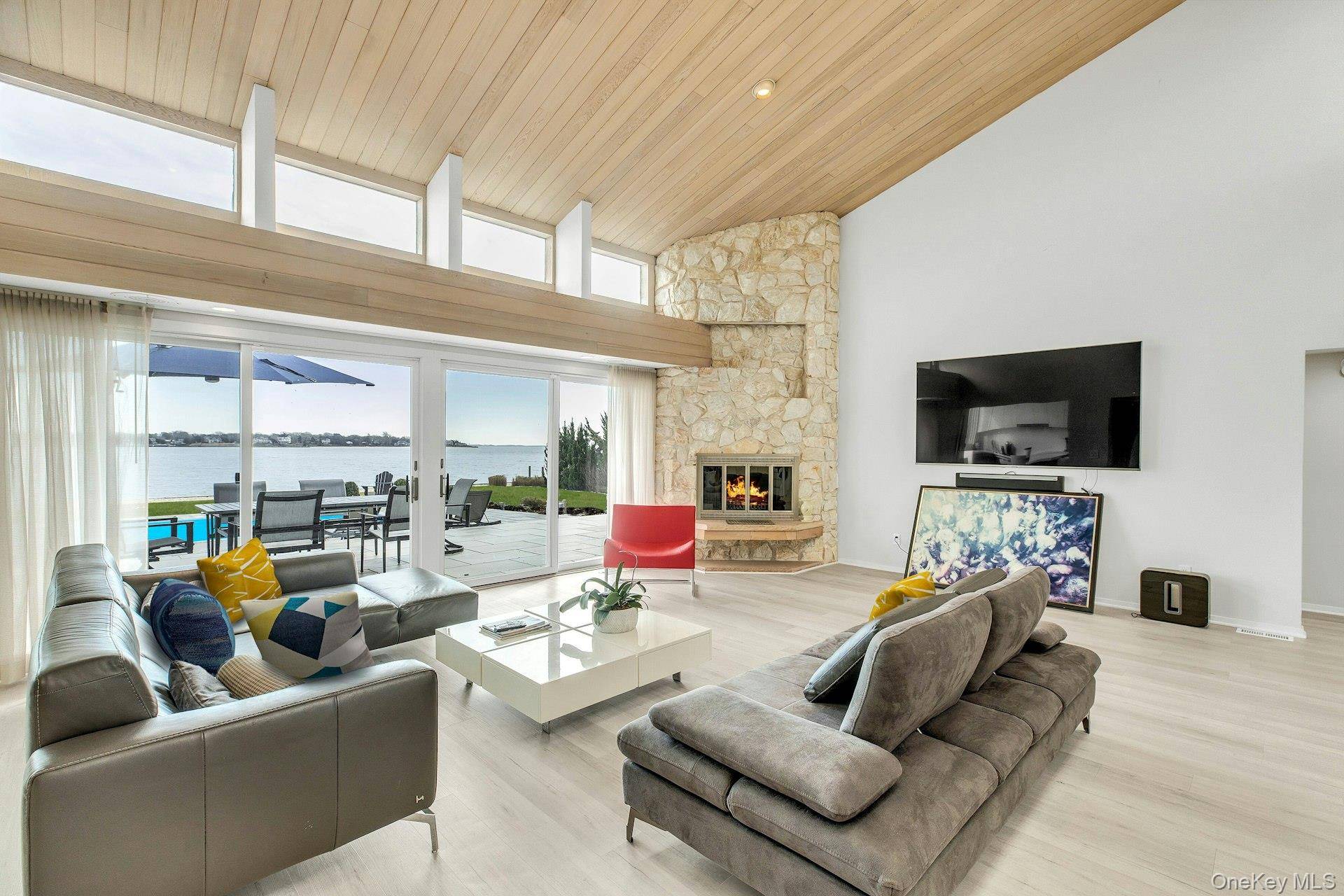 Casa com 4 Quartos à Venda em Hampton Bays - Nova Iorque - EUA - 6