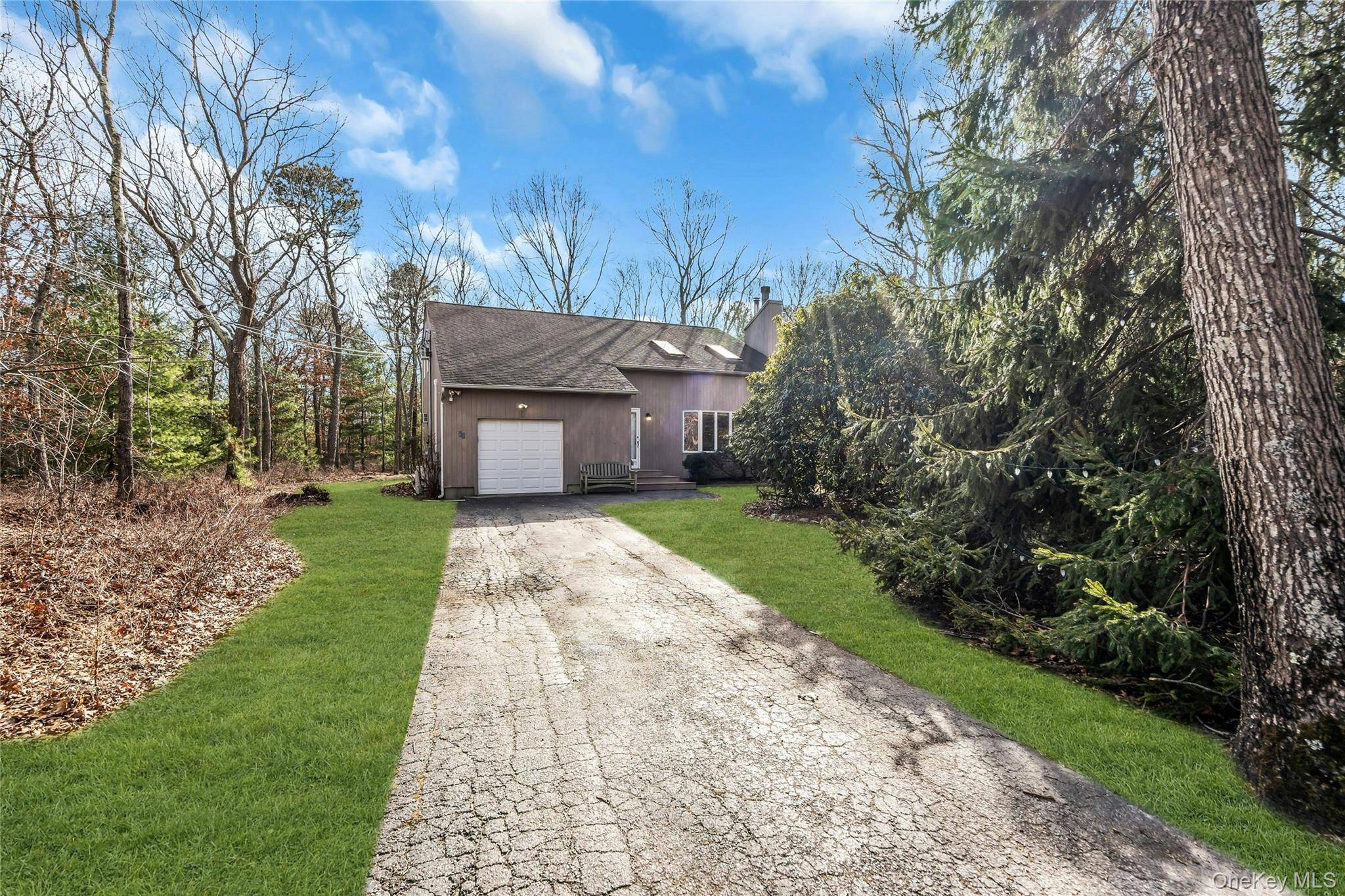 Casa com 4 Quartos à Venda em Hampton Bays - Nova Iorque - EUA - 2