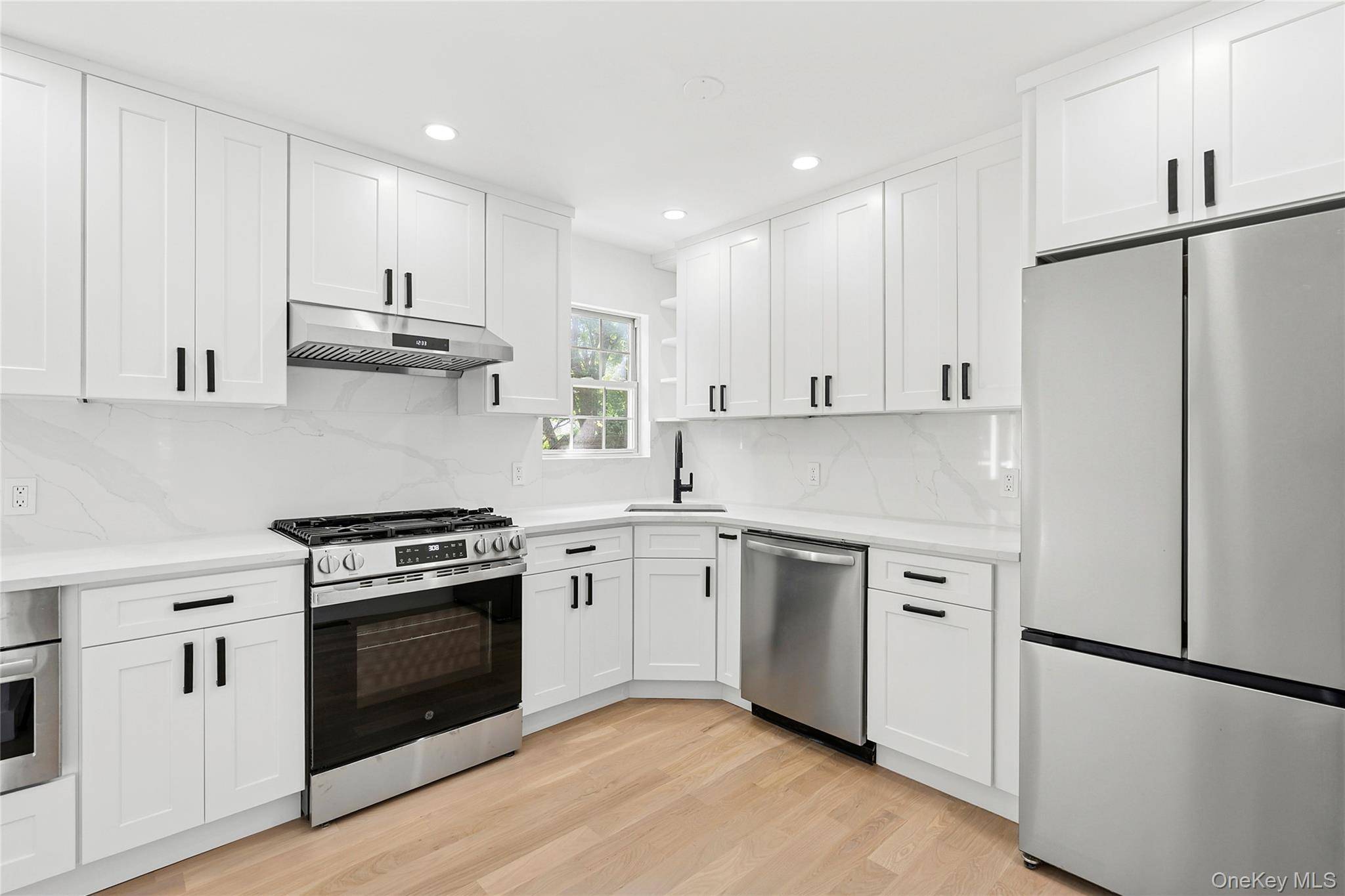 Casa com 4 Quartos à Venda em Hampton Bays - Nova Iorque - EUA - 3