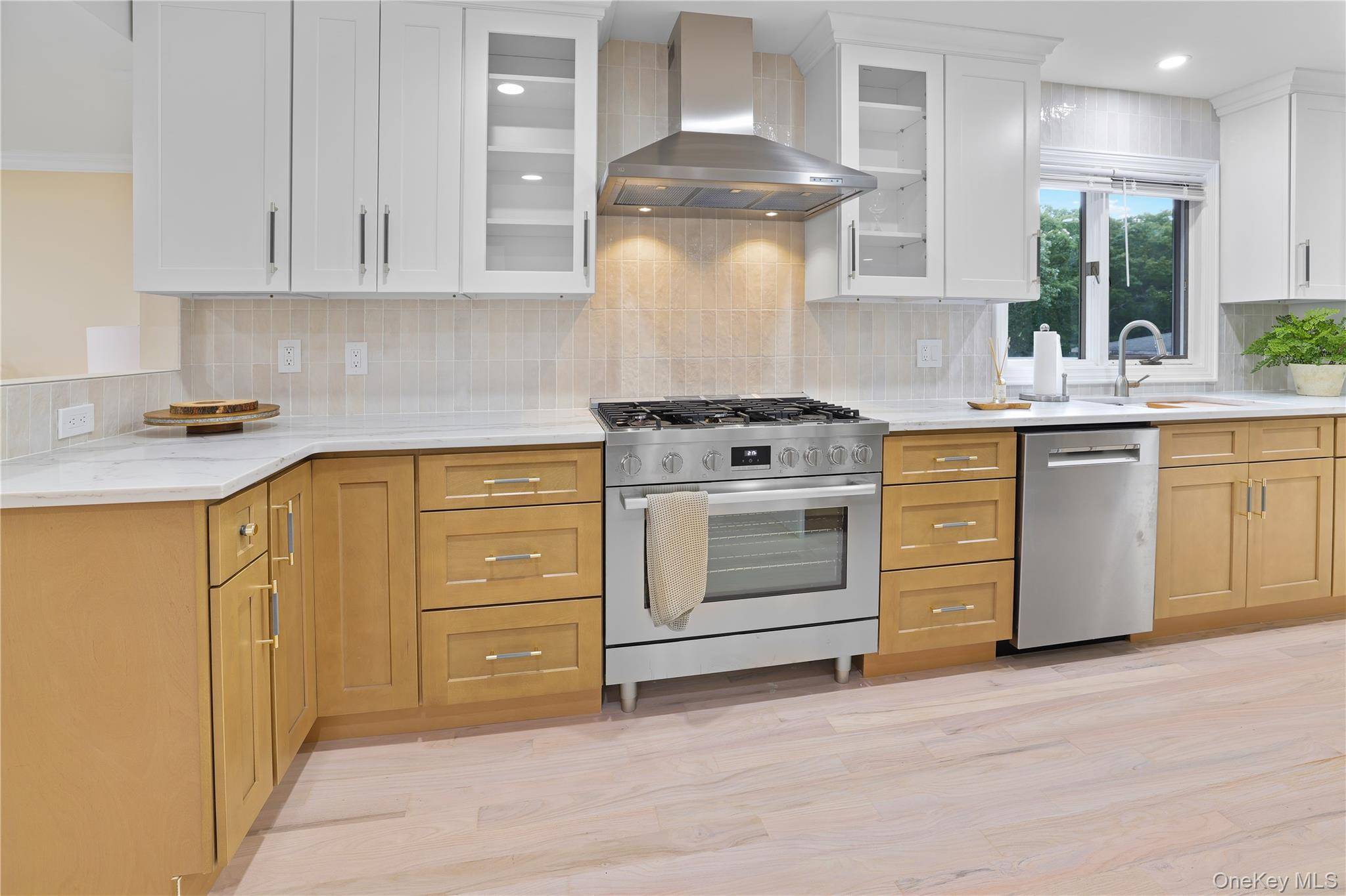 Casa com 4 Quartos à Venda em Hampton Bays - Nova Iorque - EUA - 3