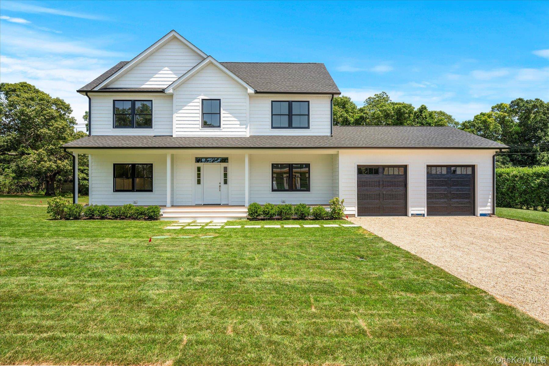 Casa com 4 Quartos à Venda em Hampton Bays - Nova Iorque - EUA - 1