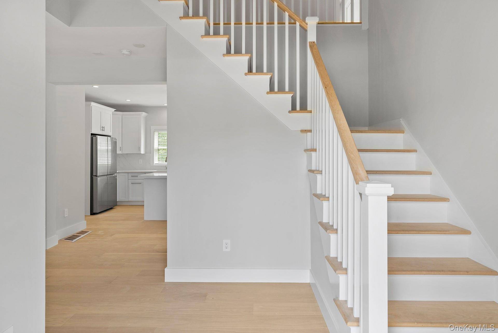 Casa com 4 Quartos à Venda em Hampton Bays - Nova Iorque - EUA - 2