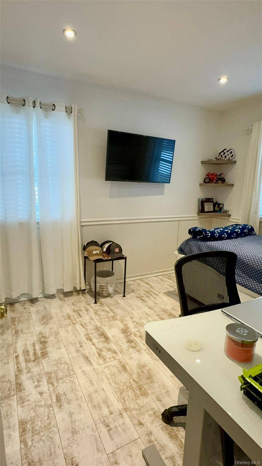 Casa com 4 Quartos à Venda em Hampton Bays - Nova Iorque - EUA - 8