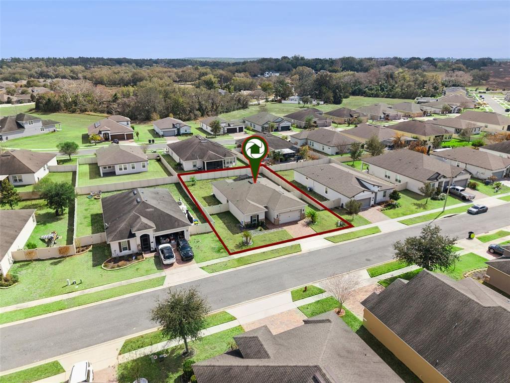 Casa com 4 Quartos à Venda em Howey In The Hills - FL - EUA - 8