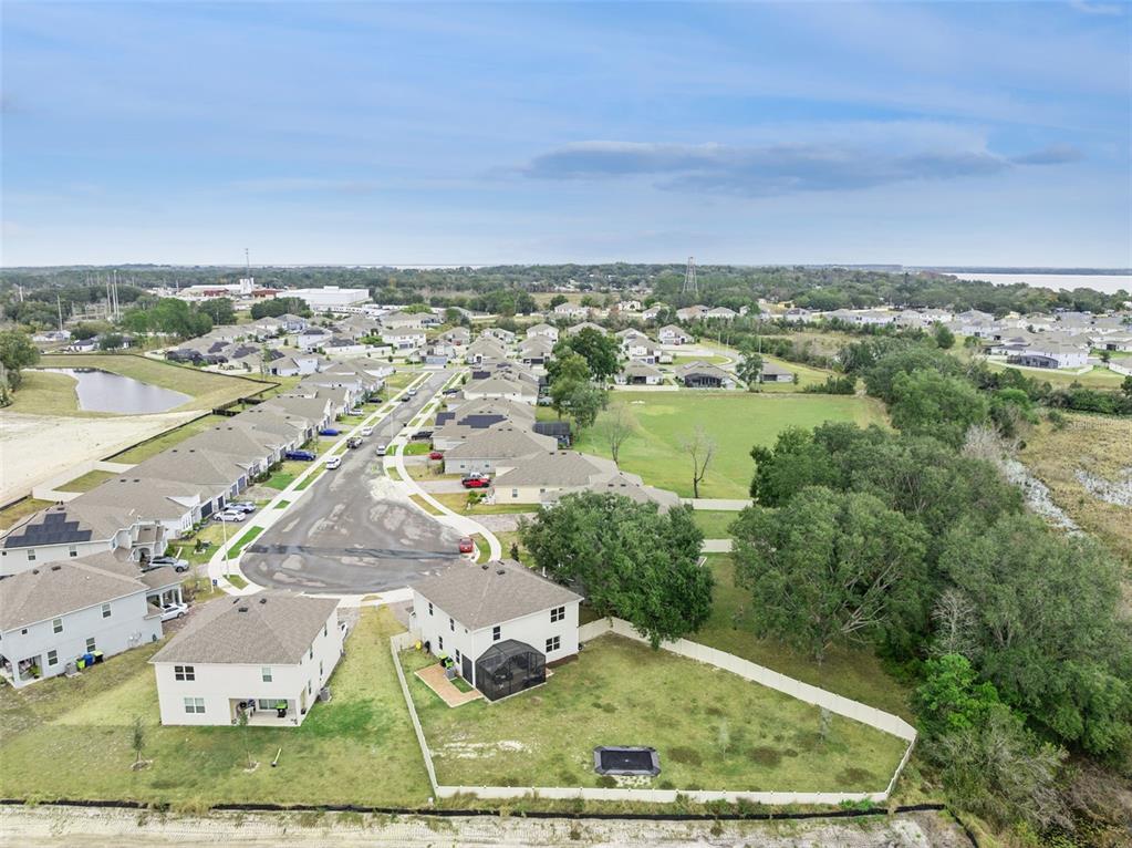 Casa con 4 Dormitorios en Venta en Howey In The Hills - Florida - EE. UU. - 3