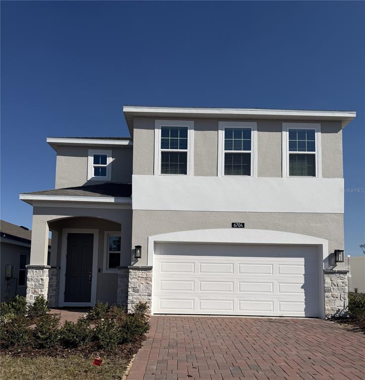 4 Bedroom Home for Sale in Howey In The Hills - Florida - USA - 1