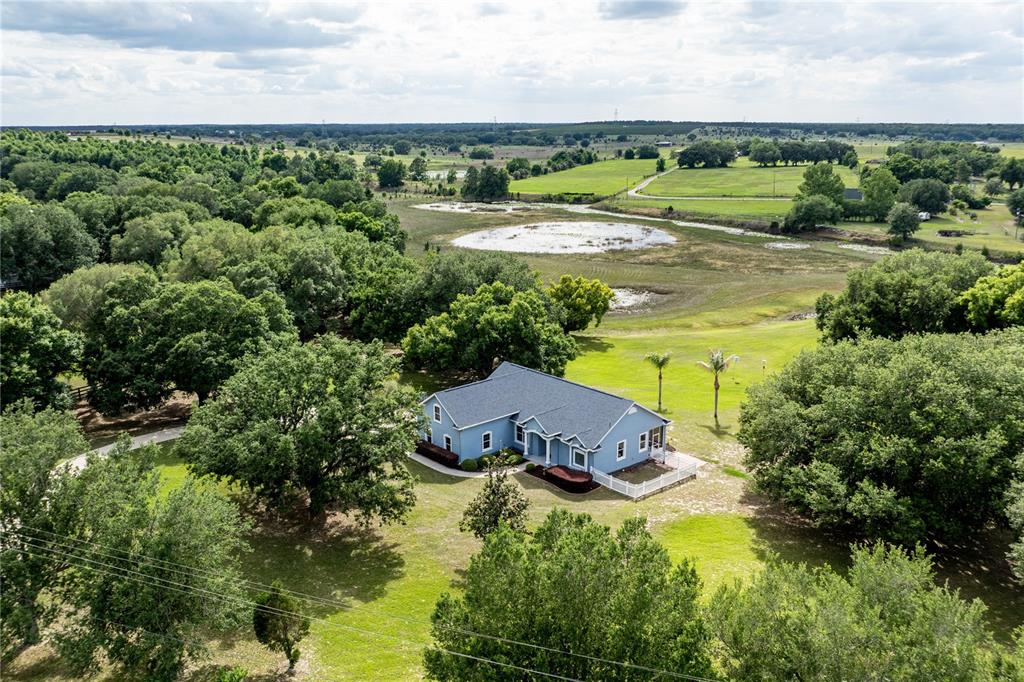 Maison 4 Chambres à Vendre à Howey In The Hills - Floride - USA - 1