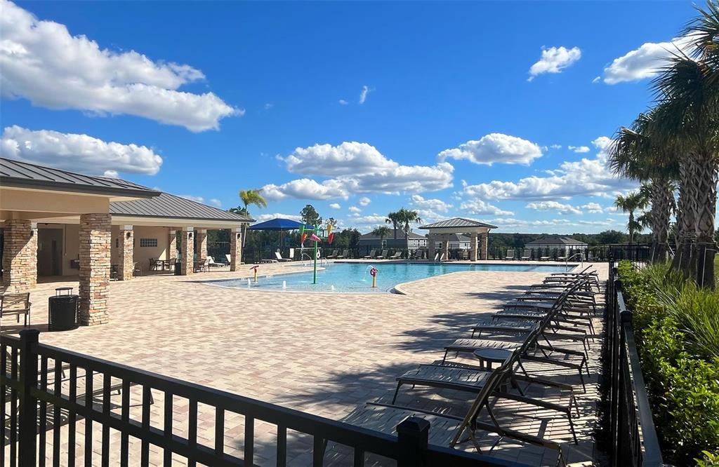 Casa com 4 Quartos à Venda em Howey In The Hills - Flórida - EUA - 7