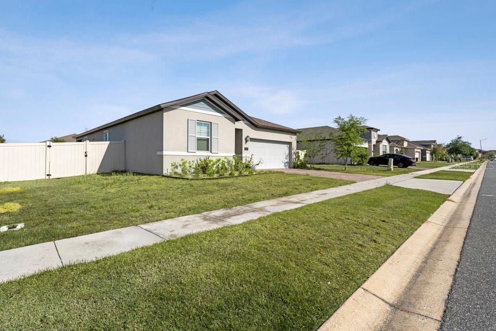 Casa com 4 Quartos à Venda em Howey In The Hills - Flórida - EUA - 5