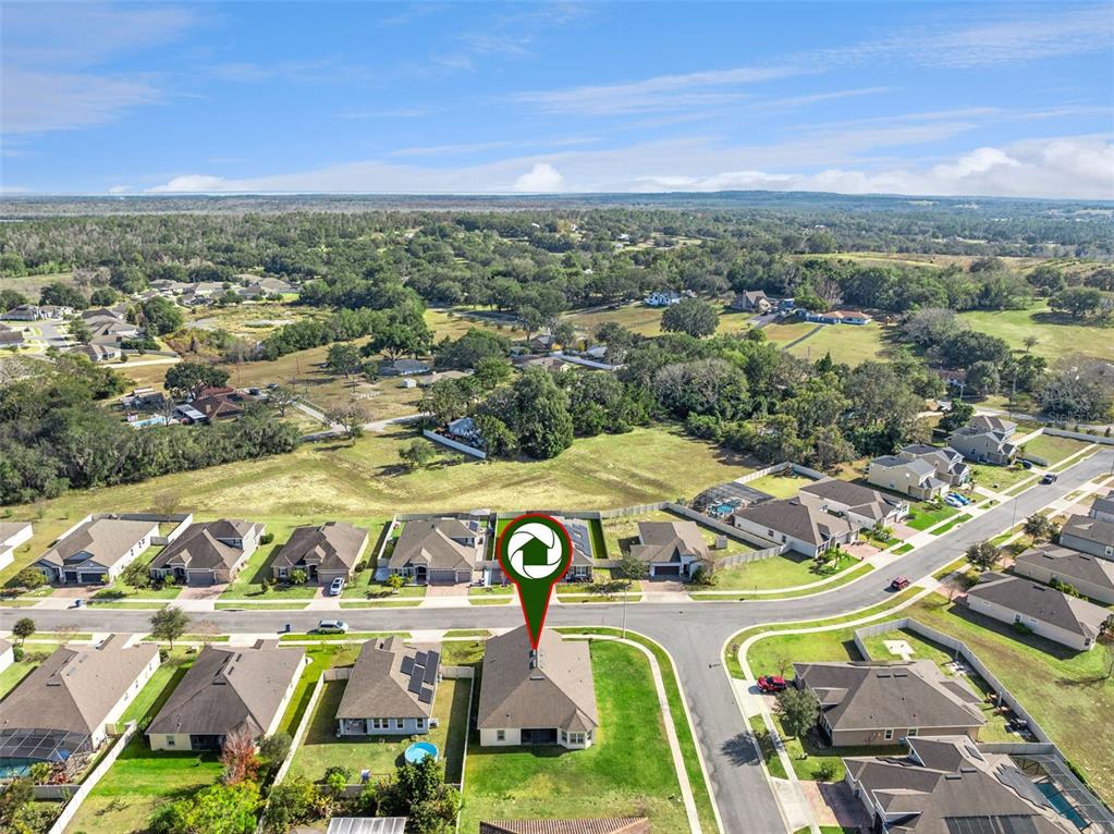 Casa com 4 Quartos à Venda em Howey In The Hills - Flórida - EUA - 5