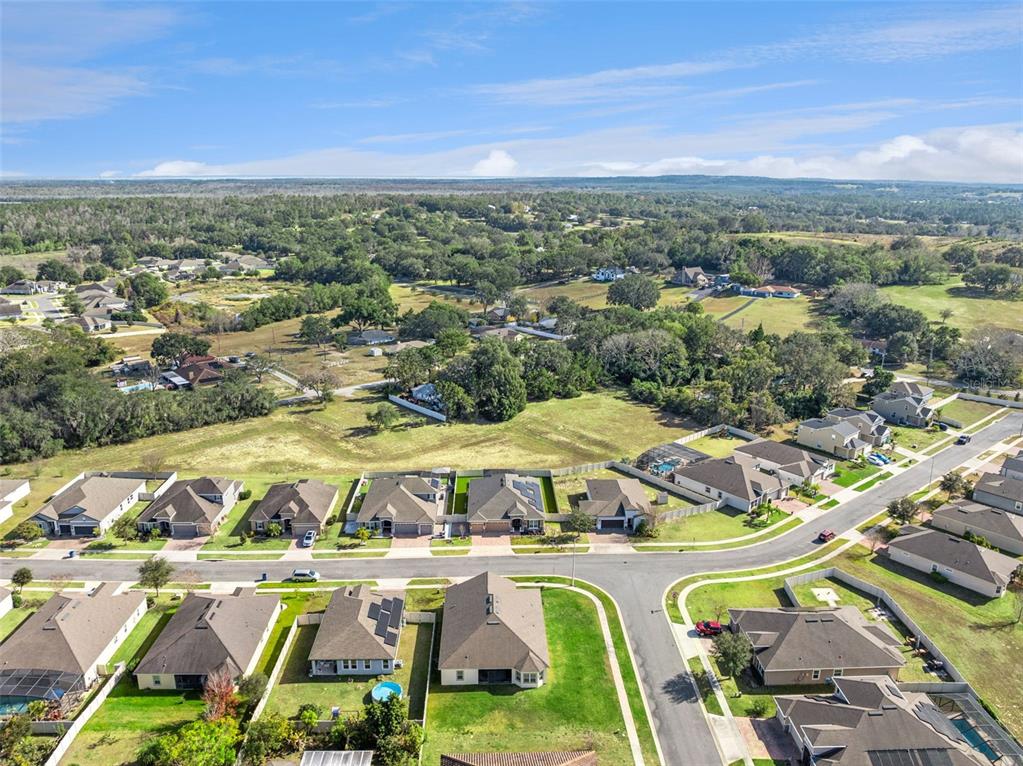 Casa com 4 Quartos à Venda em Howey In The Hills - Flórida - EUA - 6