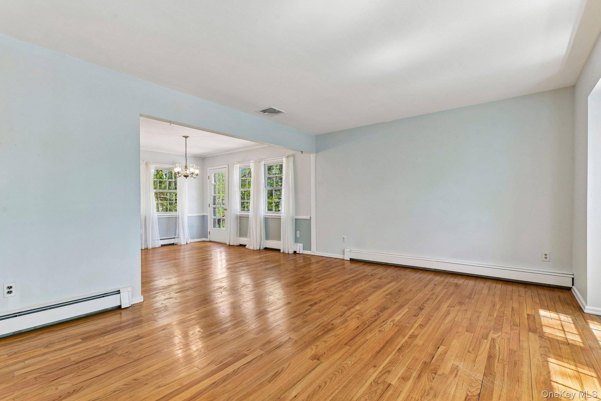 Casa de 4 Dormitorios en Venta en Huntington - Nueva York - EE. UU. - 6
