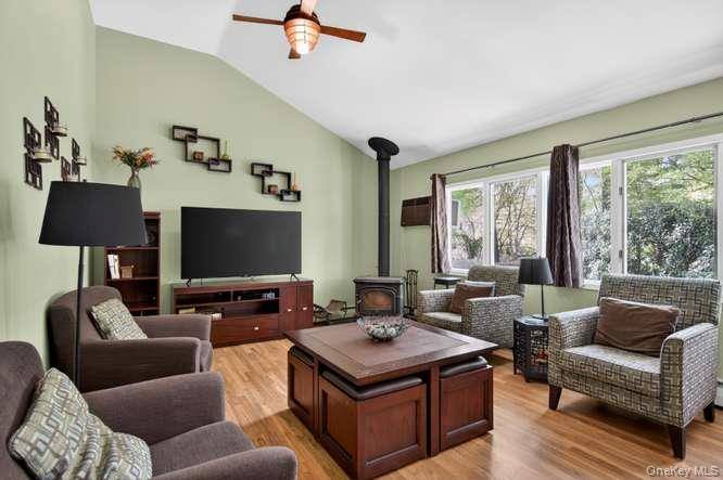 Casa de 4 Dormitorios en Venta en Huntington - Nueva York - EE. UU. - 8