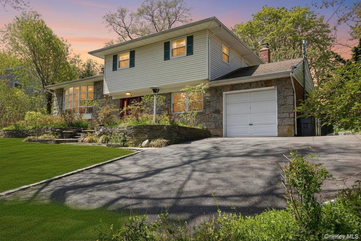 Casa de 4 Dormitorios en Venta en Huntington - Nueva York - EE. UU. - 2