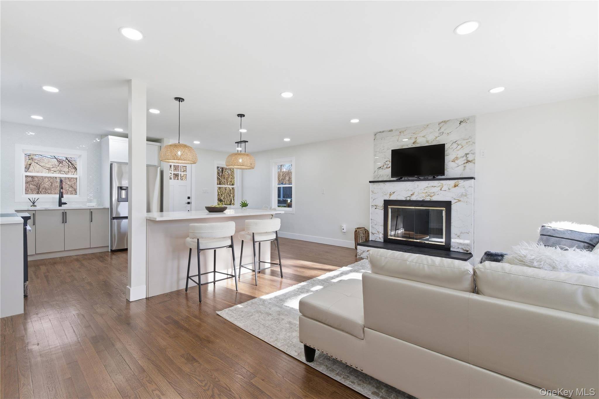 Casa com 4 Quartos à Venda em Huntington - Nova Iorque - EUA - 4