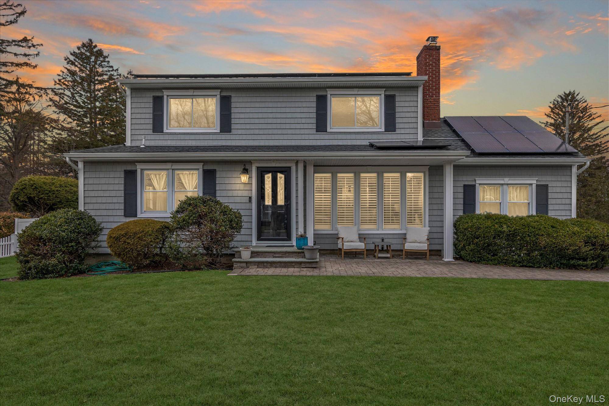 Casa de 4 Dormitorios en Venta en Huntington - Nueva York - EE. UU. - 1