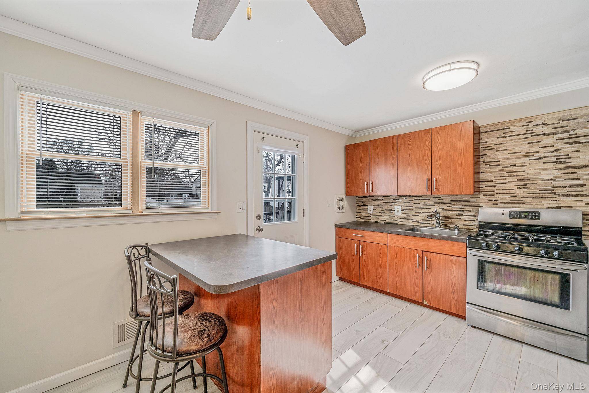 Casa de 4 Dormitorios en Venta en Huntington - Nueva York - EE. UU. - 6