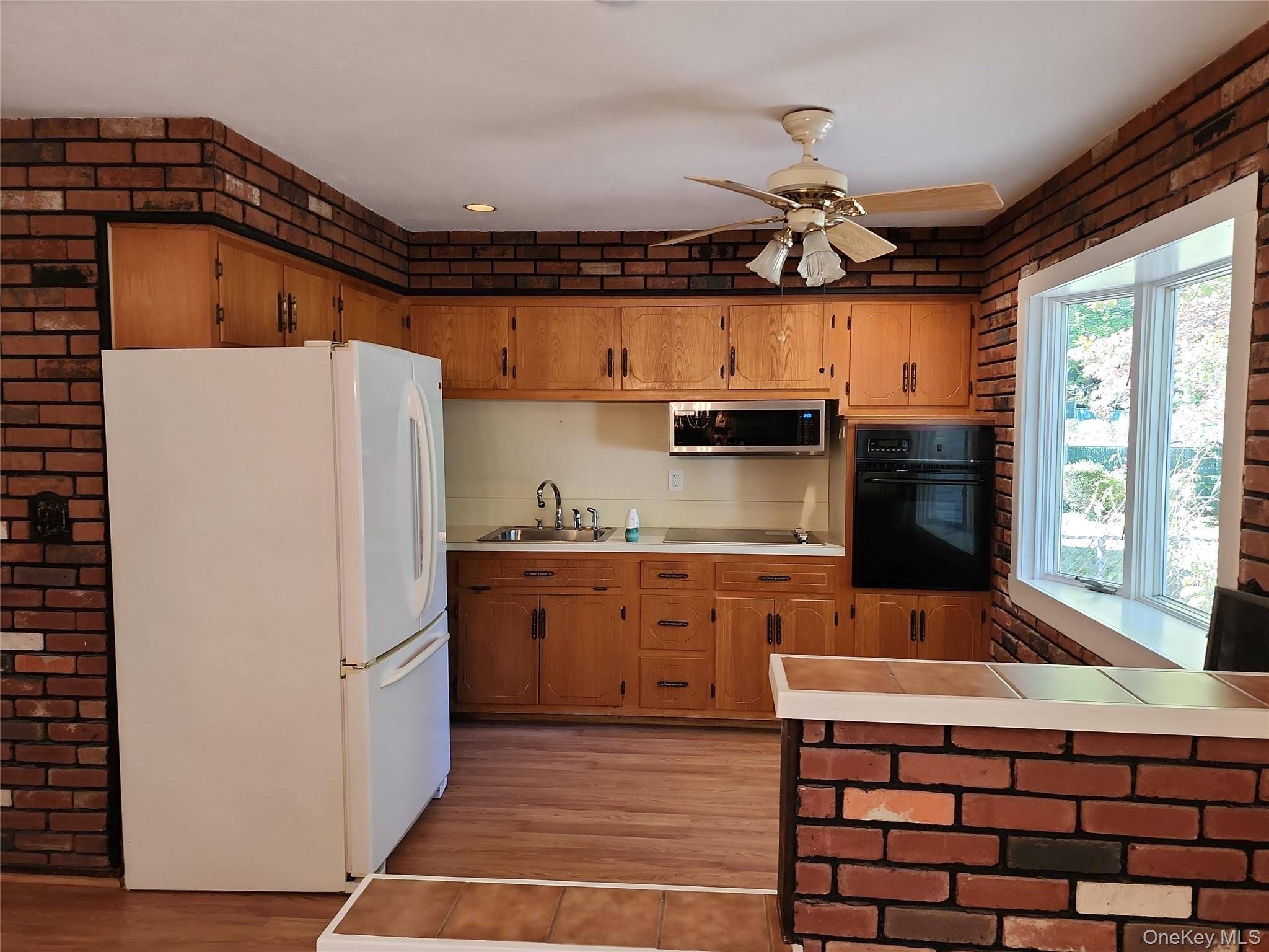 Casa com 4 Quartos à Venda em Huntington - Nova Iorque - EUA - 4