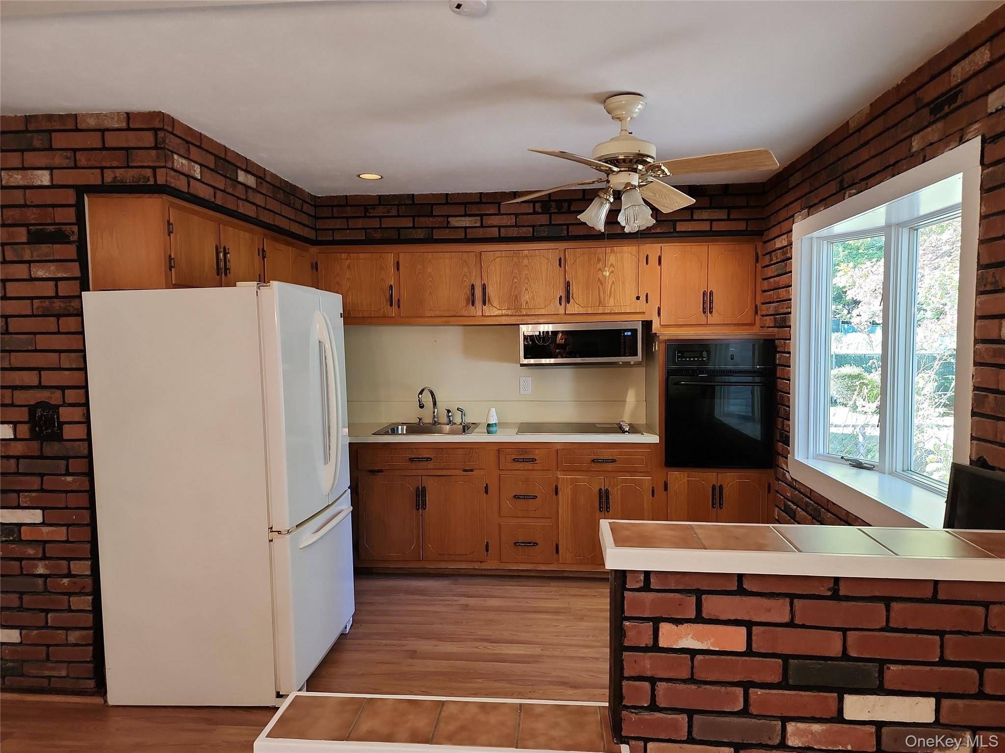 Casa com 4 Quartos à Venda em Huntington - Nova Iorque - EUA - 5