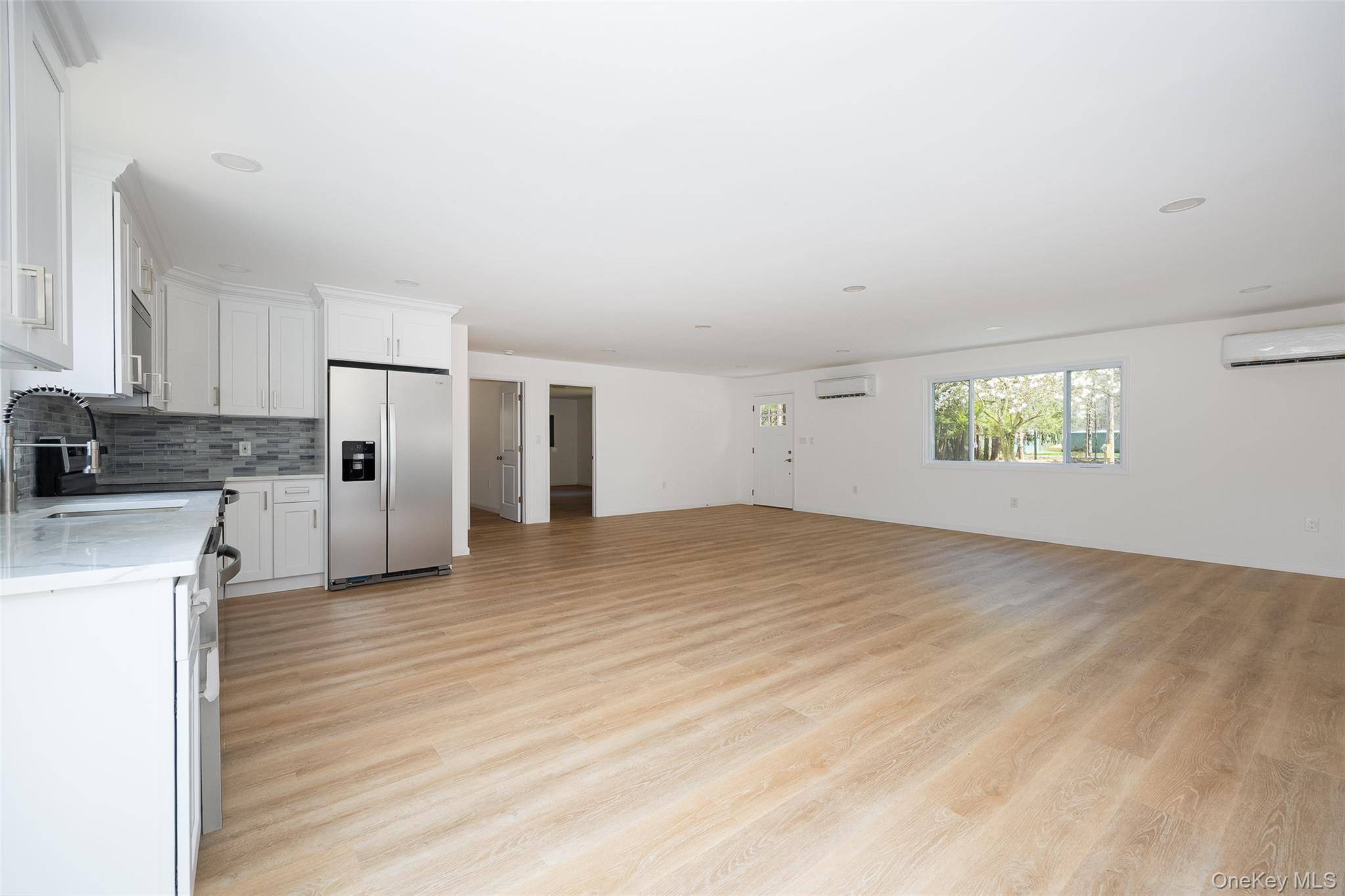 Casa com 4 Quartos à Venda em Hyde Park - Nova Iorque - EUA - 6