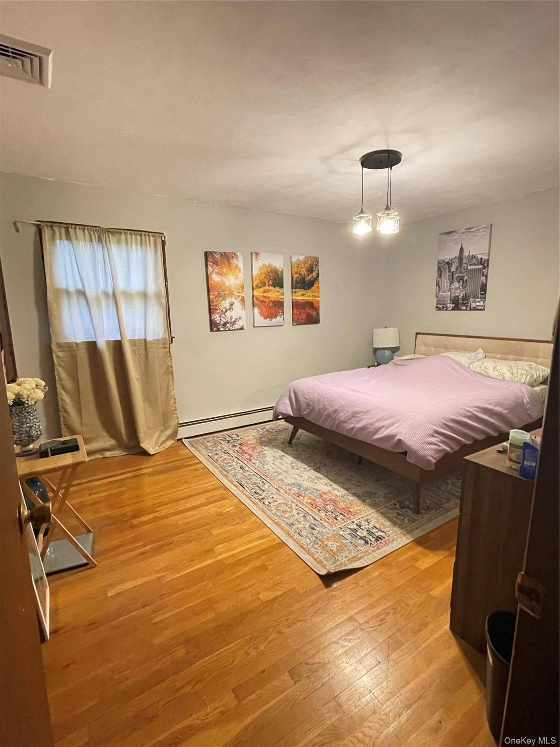 Casa com 4 Quartos à Venda em Hyde Park - Nova Iorque - EUA - 4