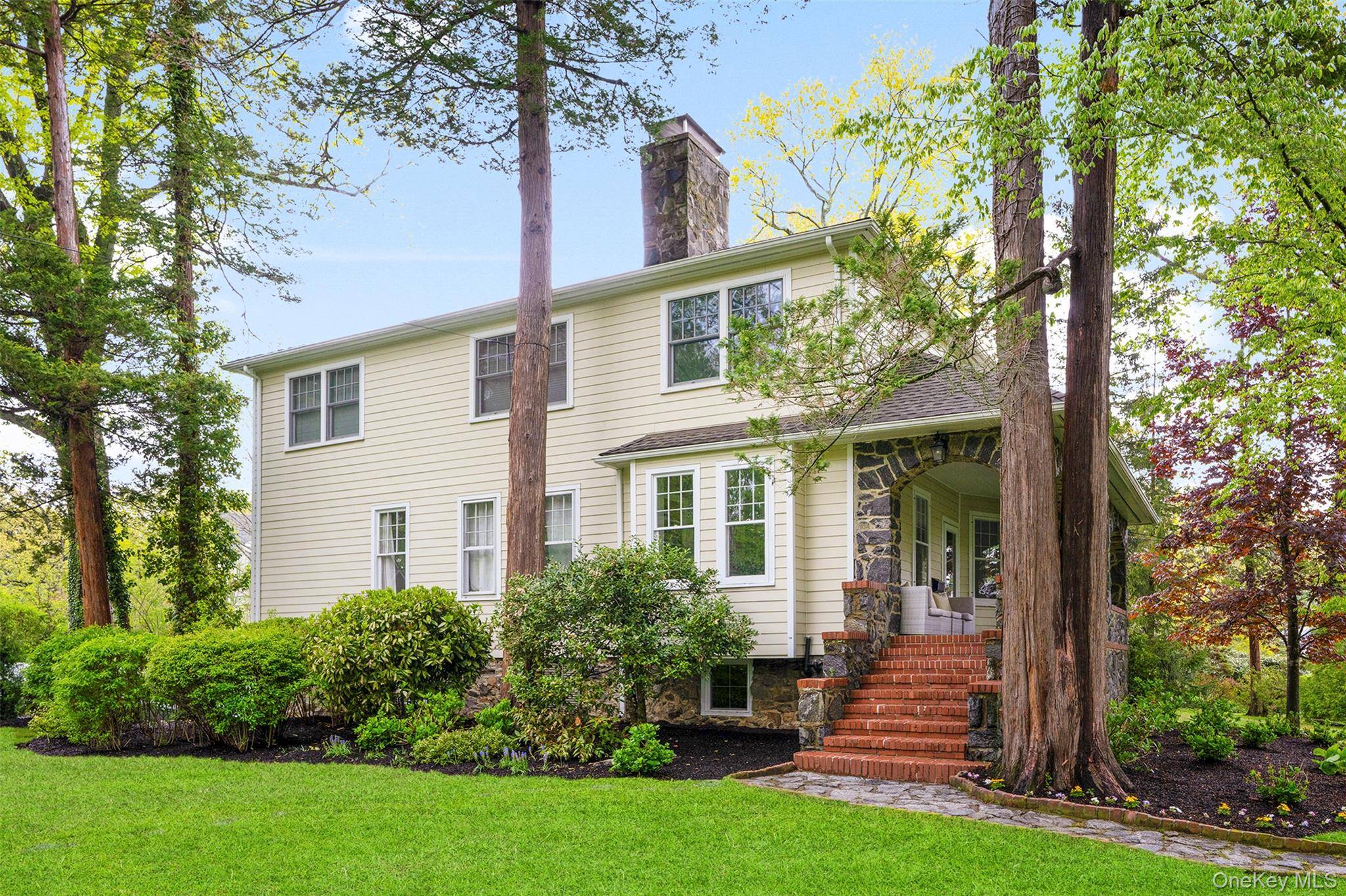 Casa com 4 Quartos à Venda em Larchmont - Nova Iorque - EUA - 1