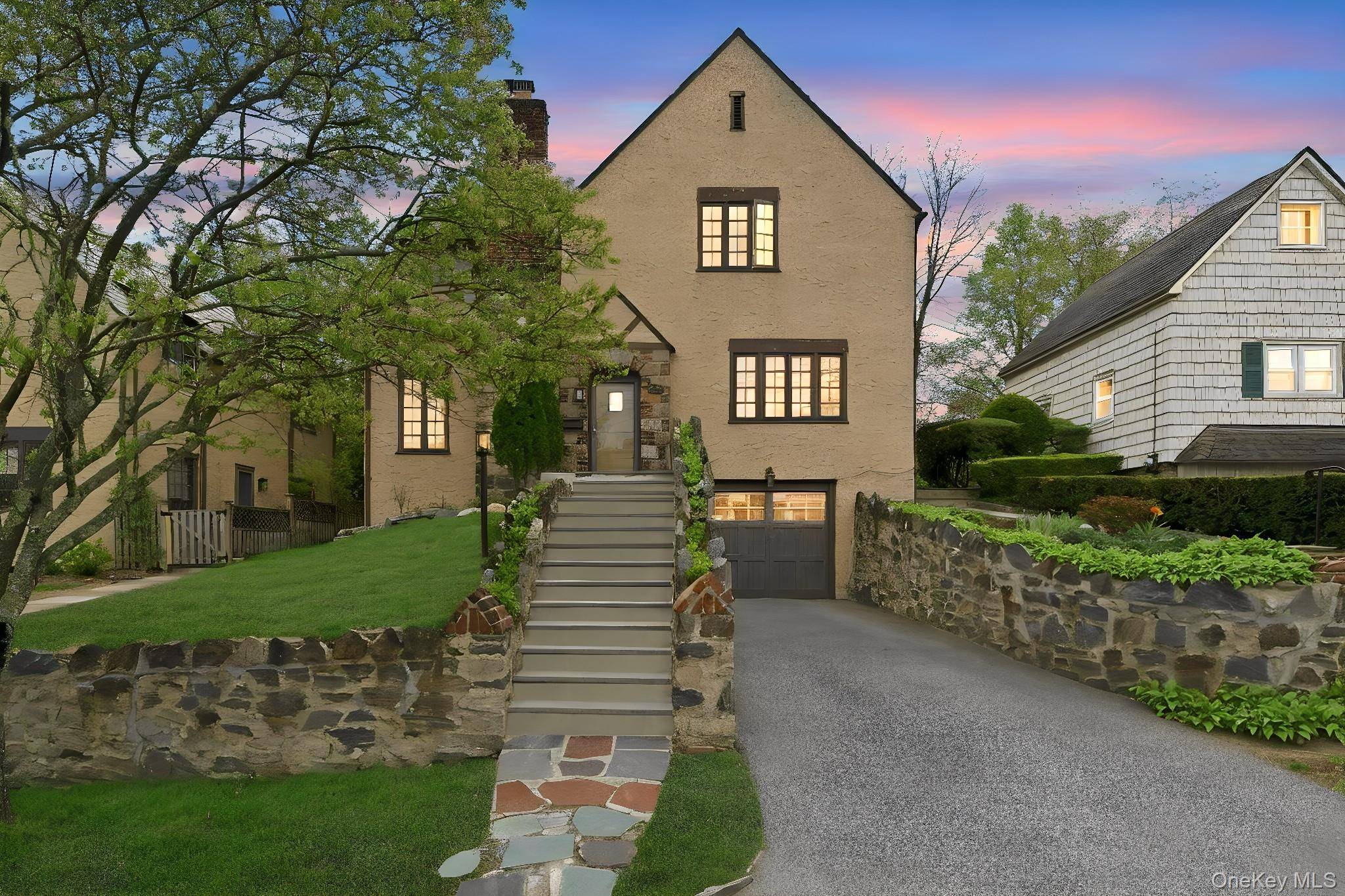 Casa de 4 Dormitorios en Venta en Larchmont - Nueva York - EE. UU. - 1