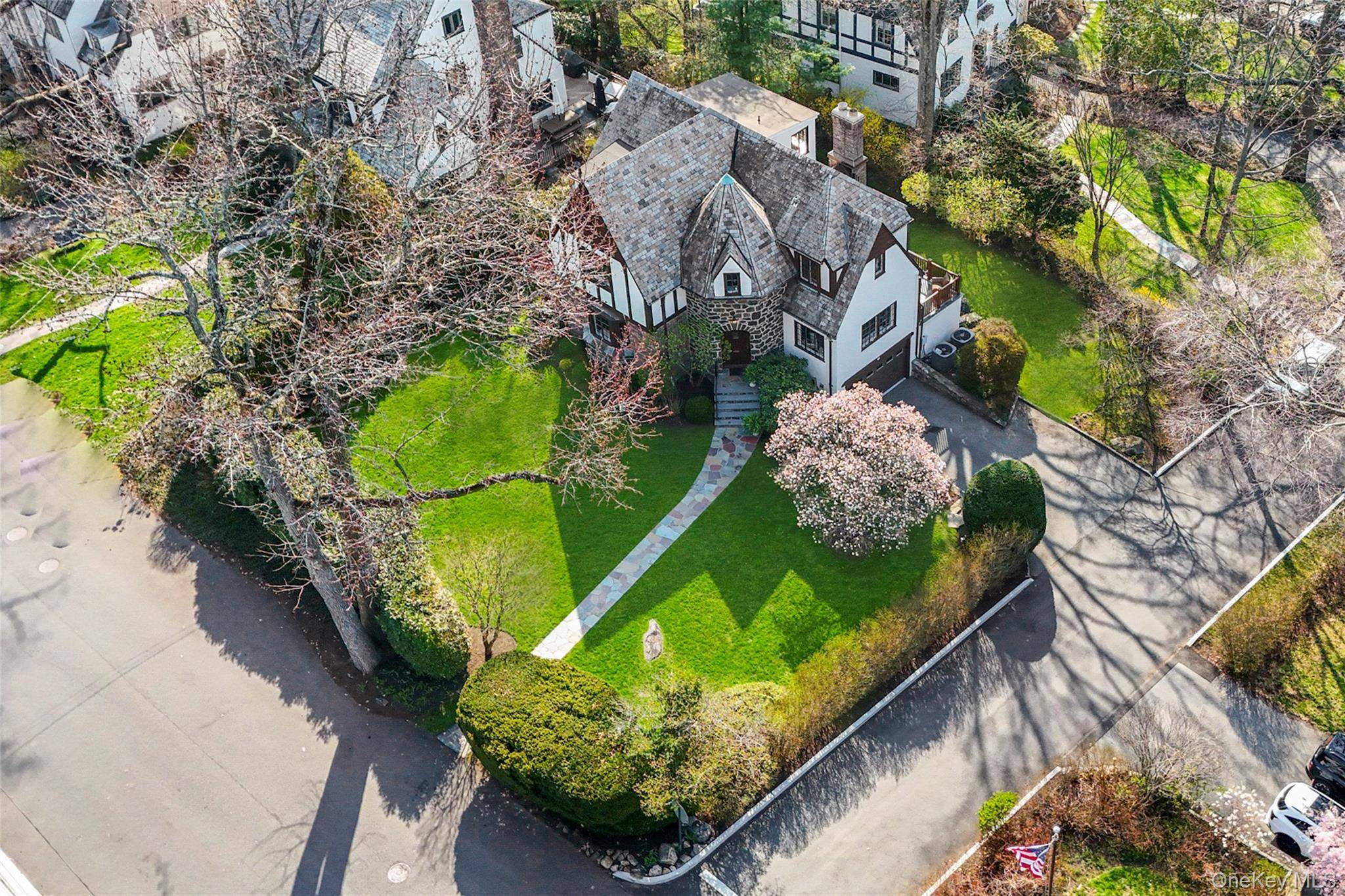 Casa com 4 Quartos à Venda em Larchmont - Nova Iorque - EUA - 3