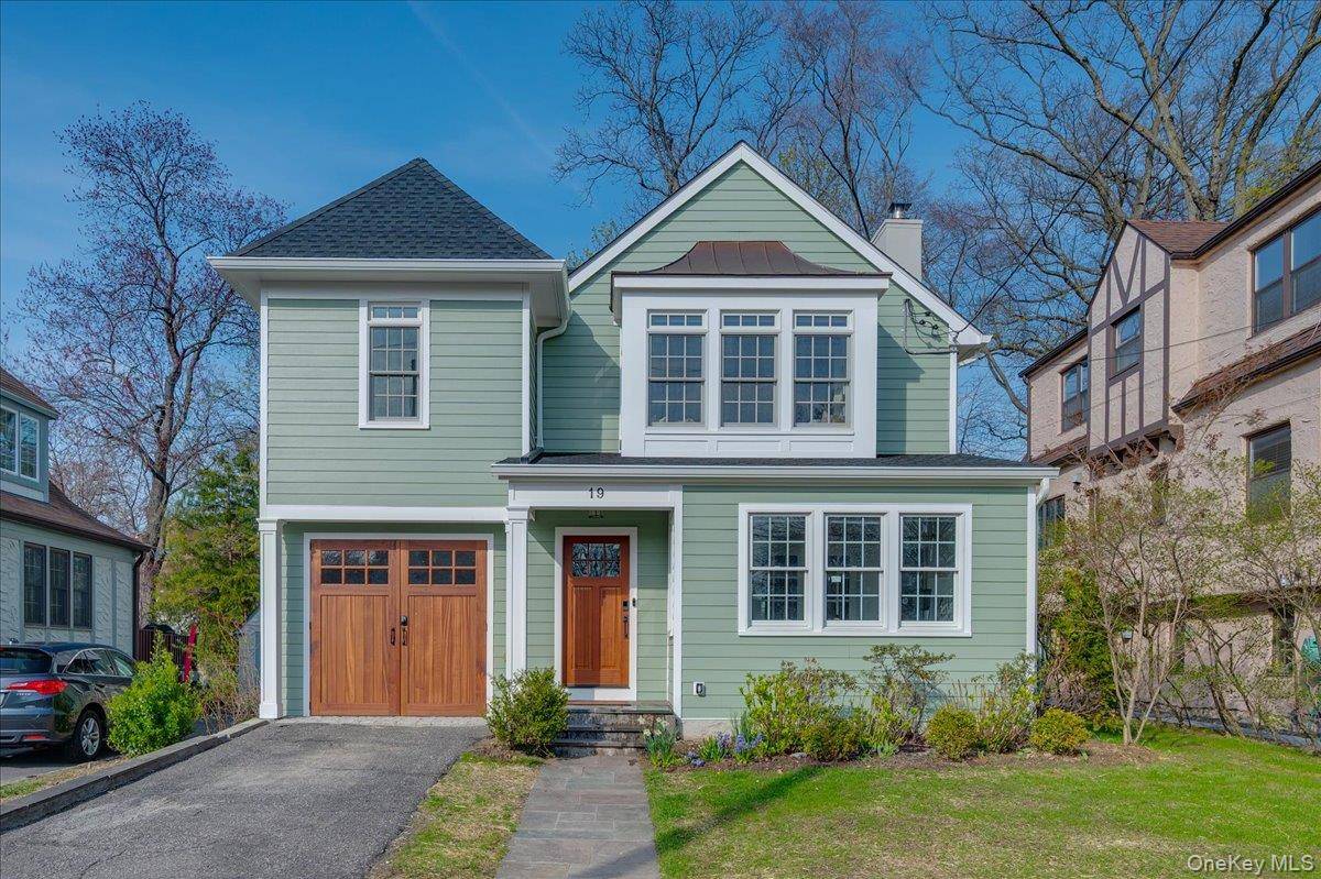 Casa com 4 Quartos à Venda em Larchmont - Nova Iorque - EUA - 1