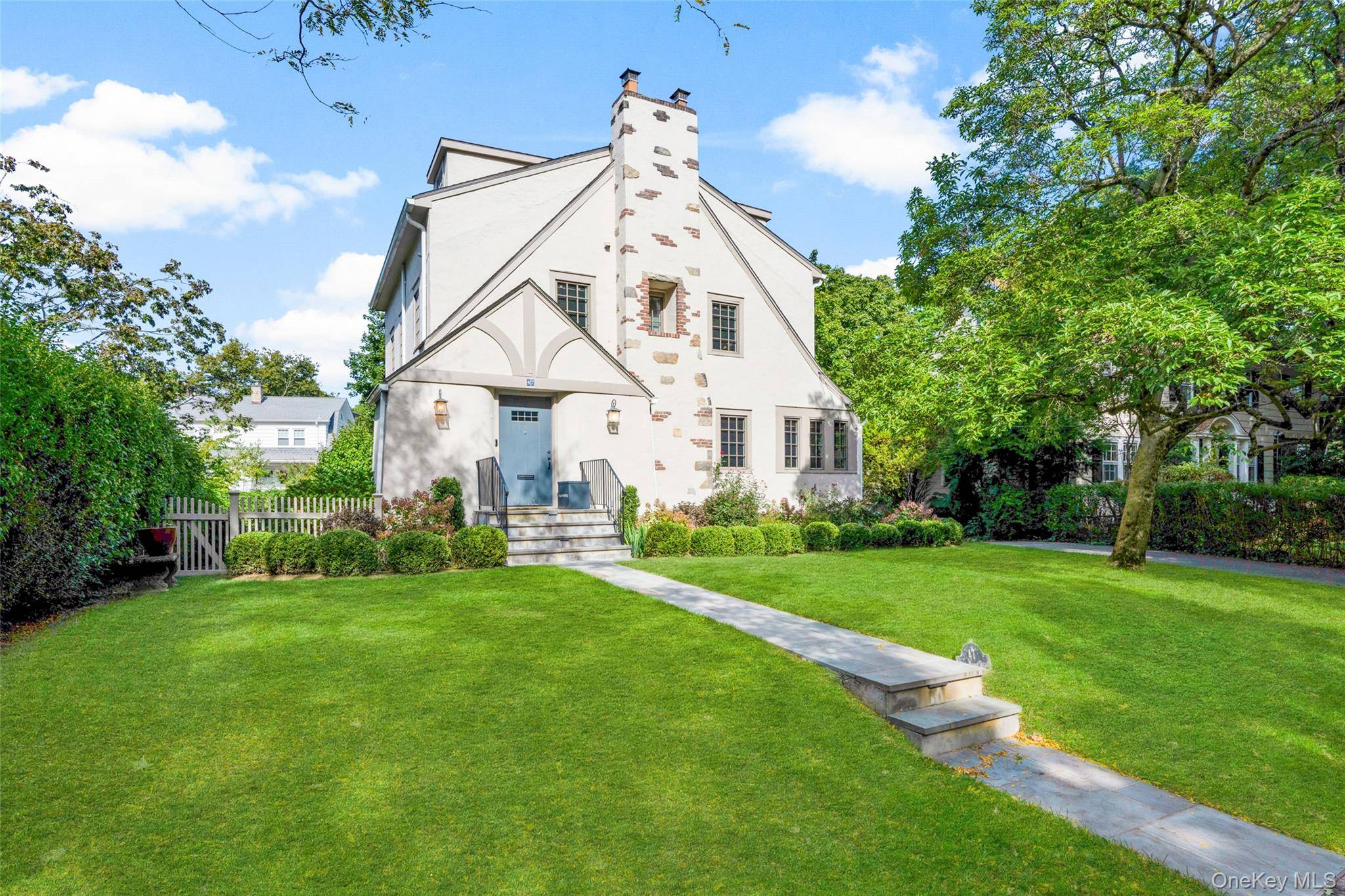 Casa com 4 Quartos à Venda em Larchmont - Nova Iorque - EUA - 2