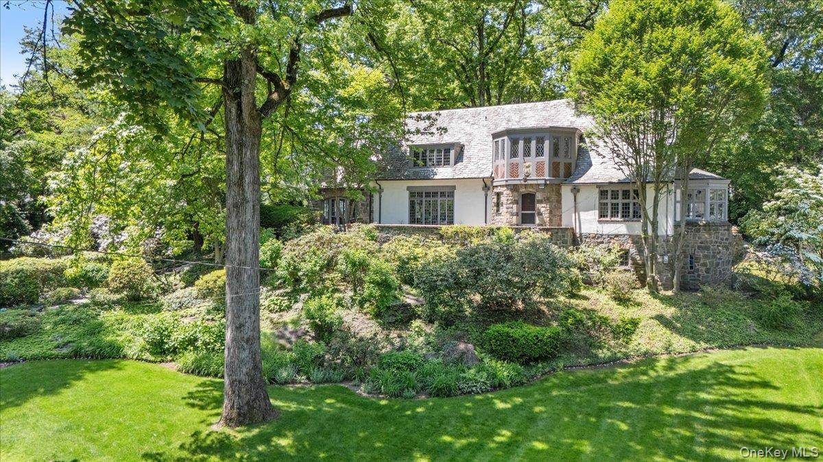 Casa com 4 Quartos à Venda em Larchmont - Nova Iorque - EUA - 2