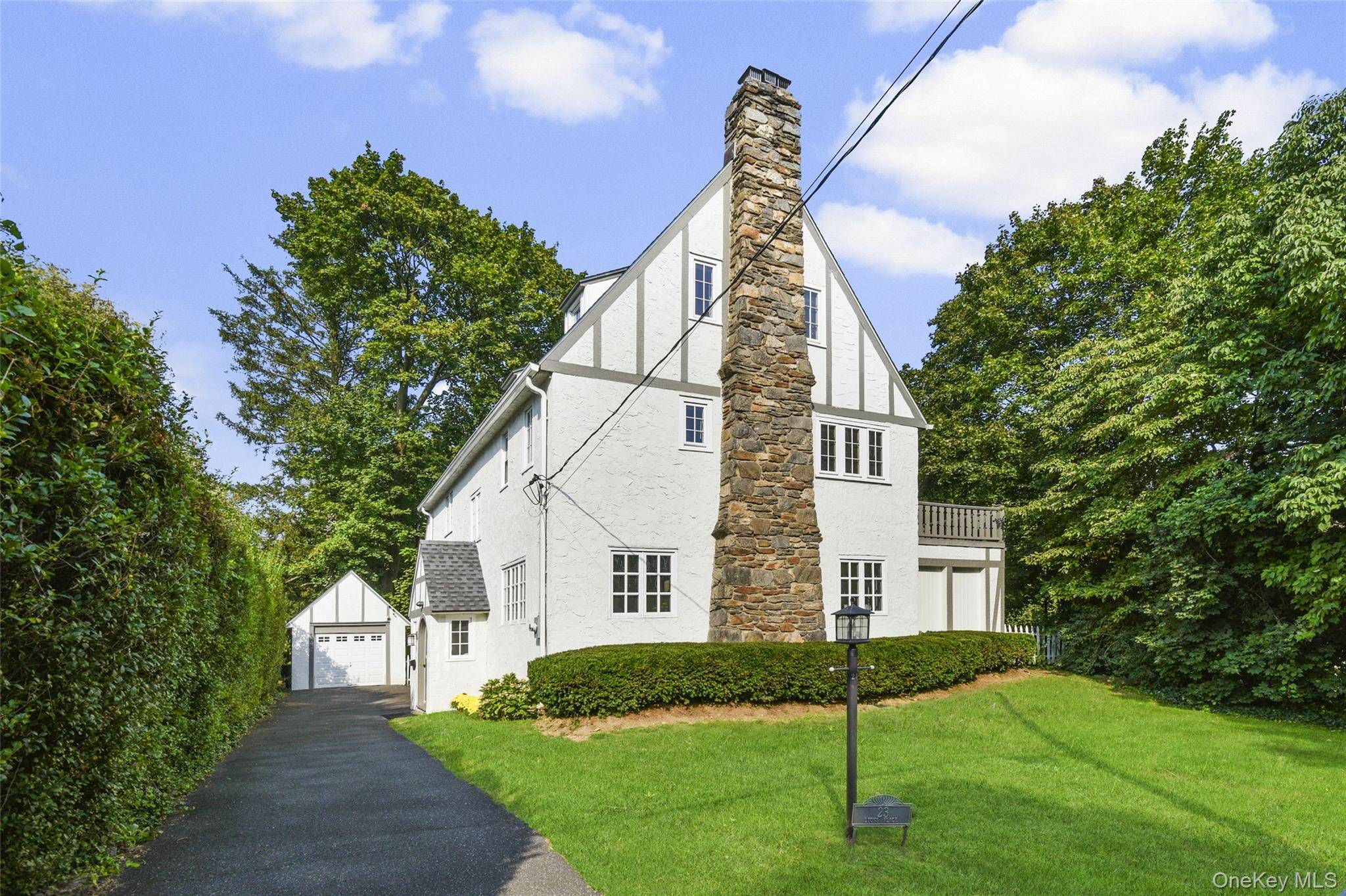 Casa com 4 Quartos à Venda em Larchmont - Nova Iorque - EUA - 2