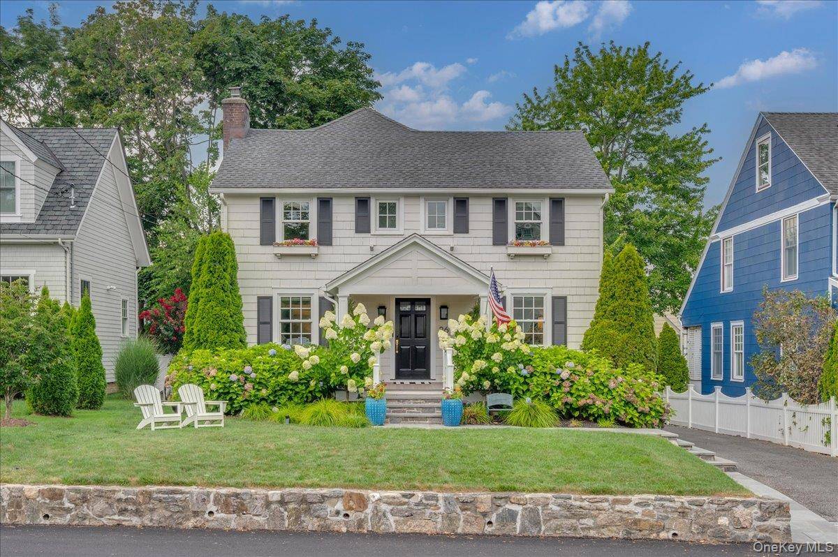 Casa de 4 Dormitorios en Venta en Larchmont - Nueva York - EE. UU. - 1