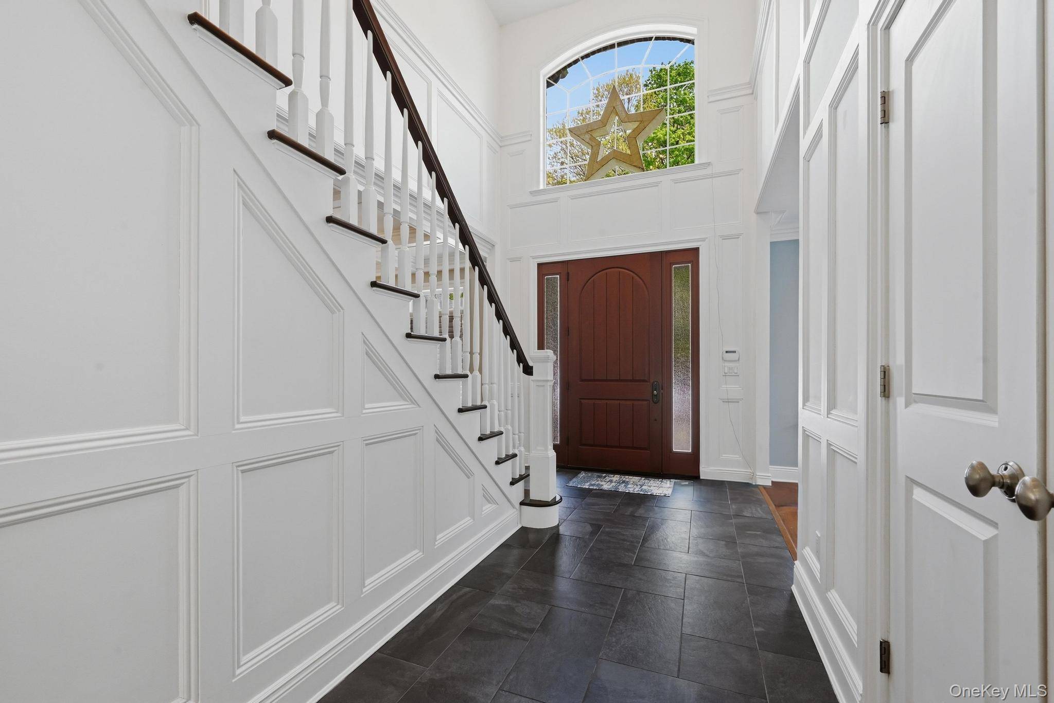 Casa com 4 Quartos à Venda em Locust Valley - Nova Iorque - EUA - 2
