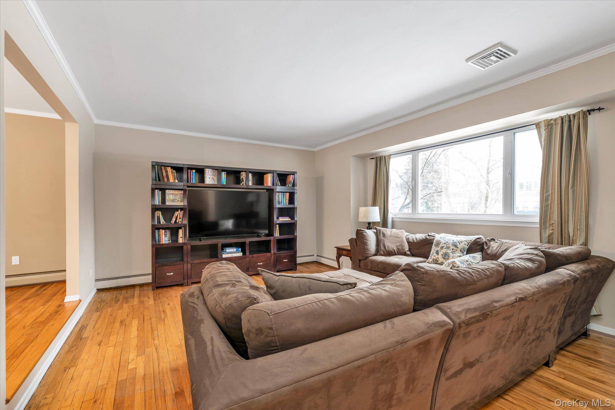 Casa de 4 Dormitorios en Venta en Locust Valley - Nueva York - EE. UU. - 3