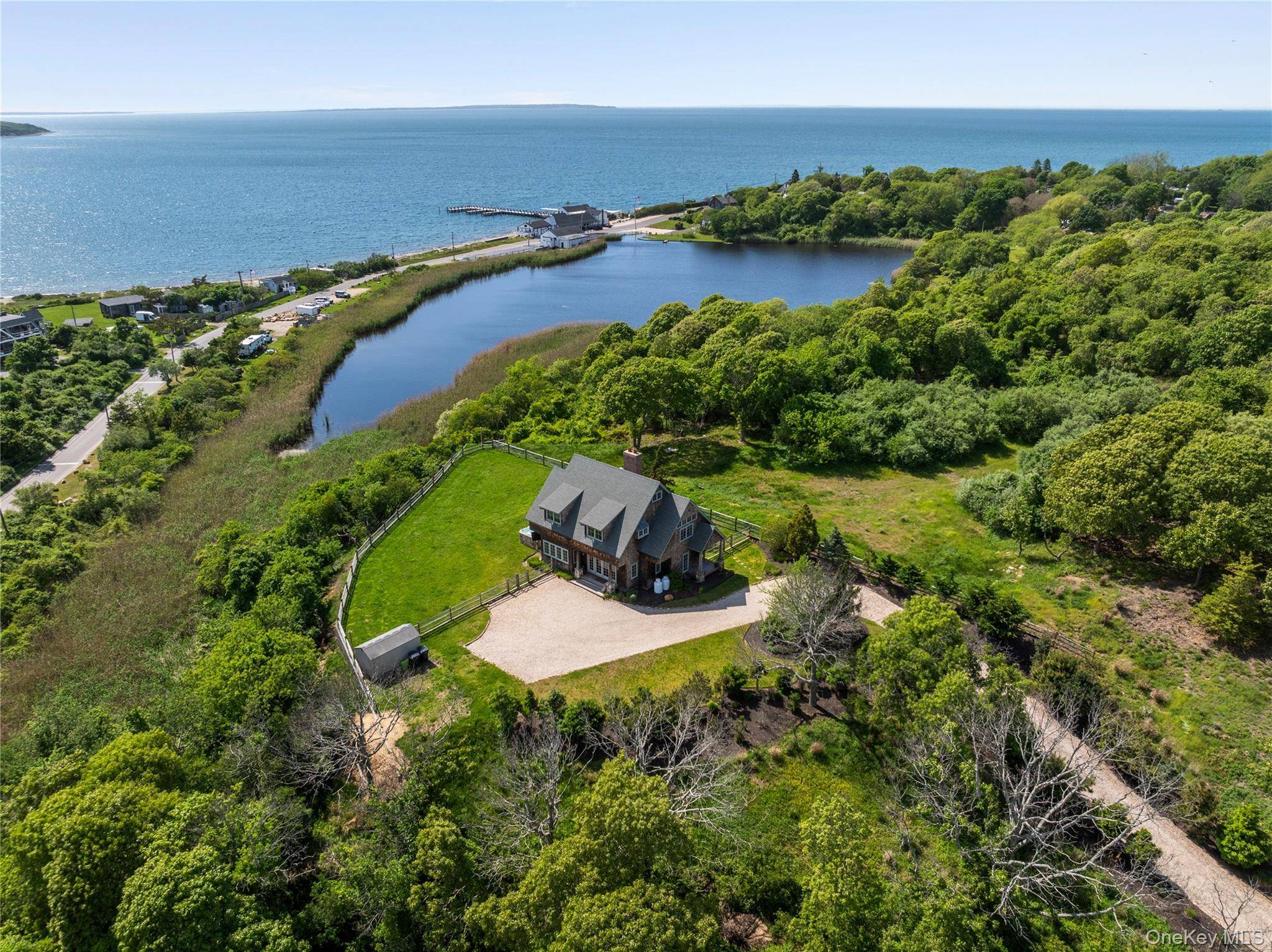 Casa com 4 Quartos à Venda em Montauk - Nova Iorque - EUA - 1