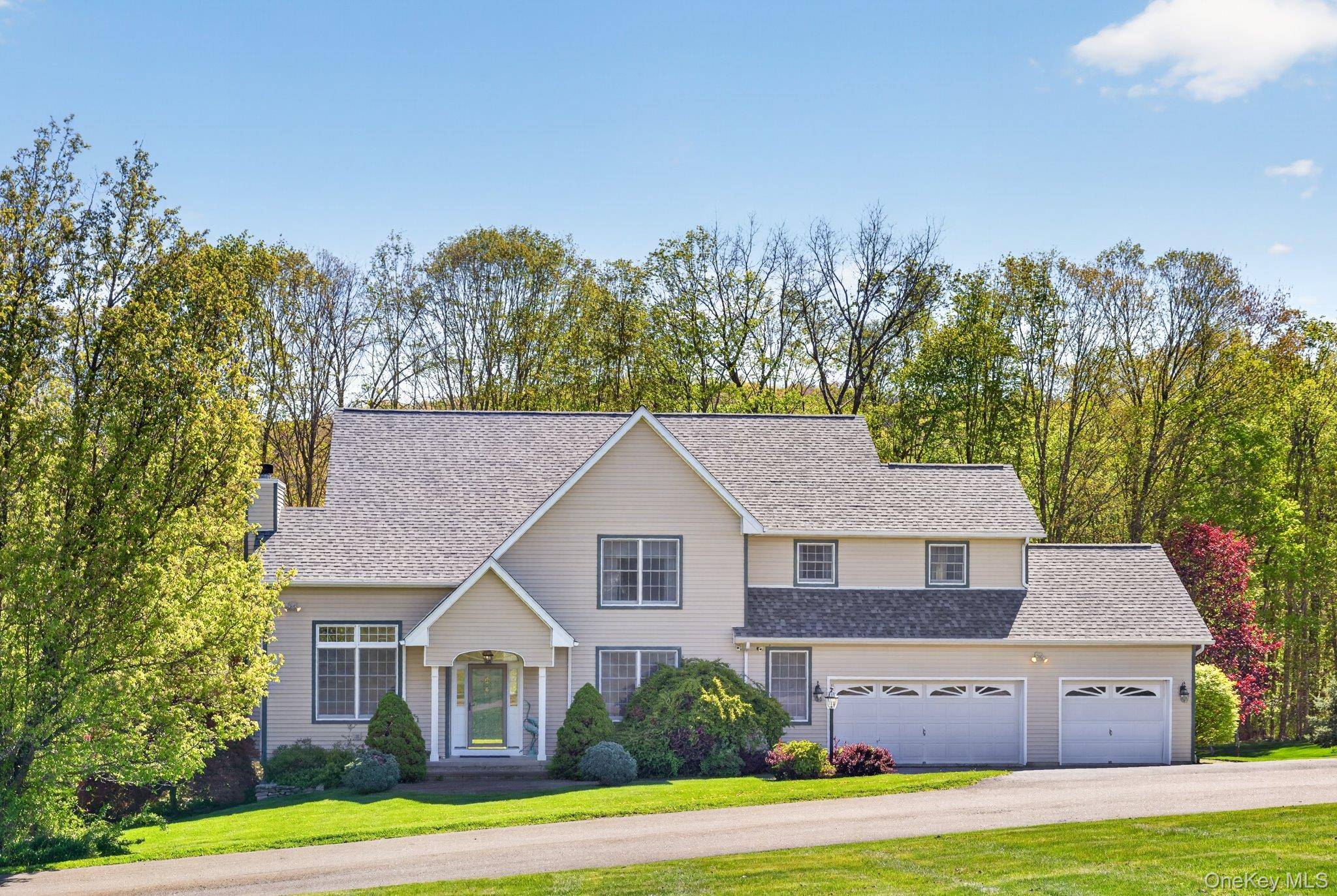 Casa de 4 Dormitorios en Venta en Pawling - Nueva York - EE. UU. - 1