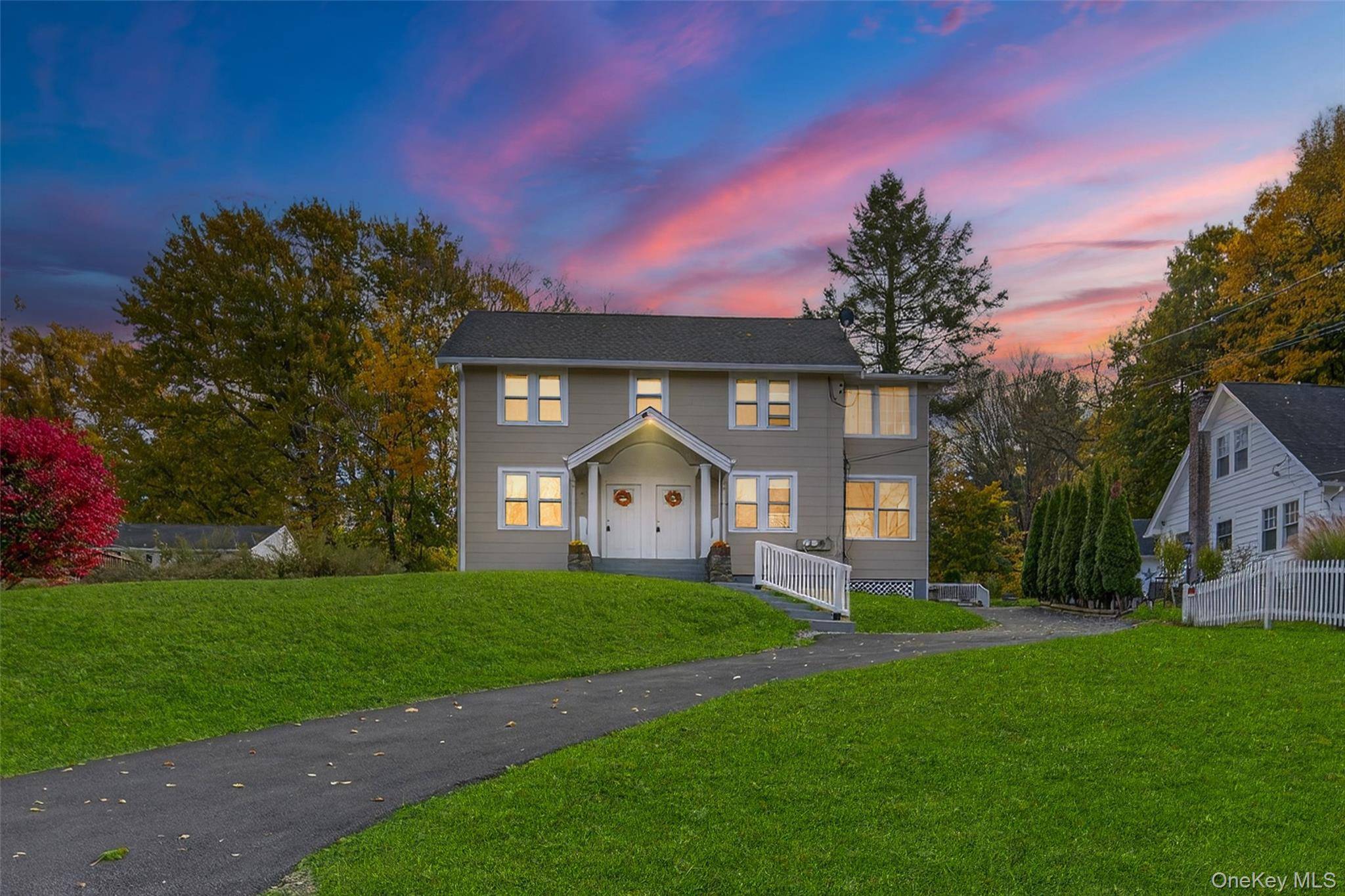 Casa de 4 Dormitorios en Venta en Pawling - Nueva York - EE. UU. - 2